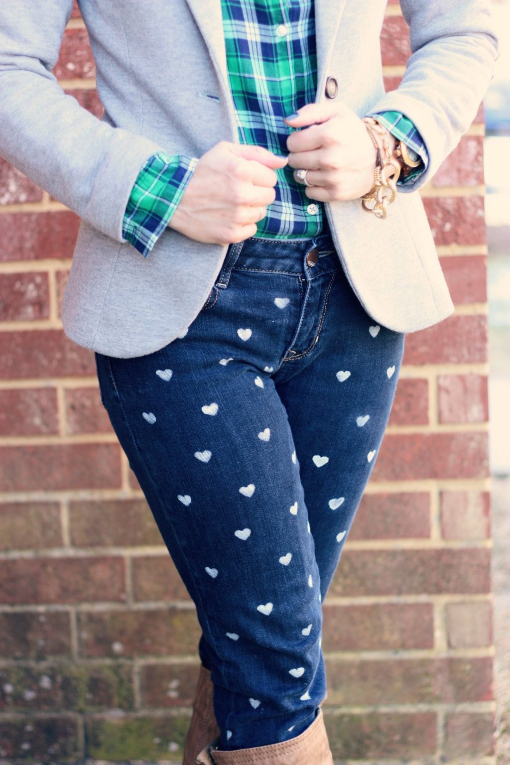 DIY Heart Patterned Jeans + featured by Top US Craft Blog + The Pretty Life Girls
