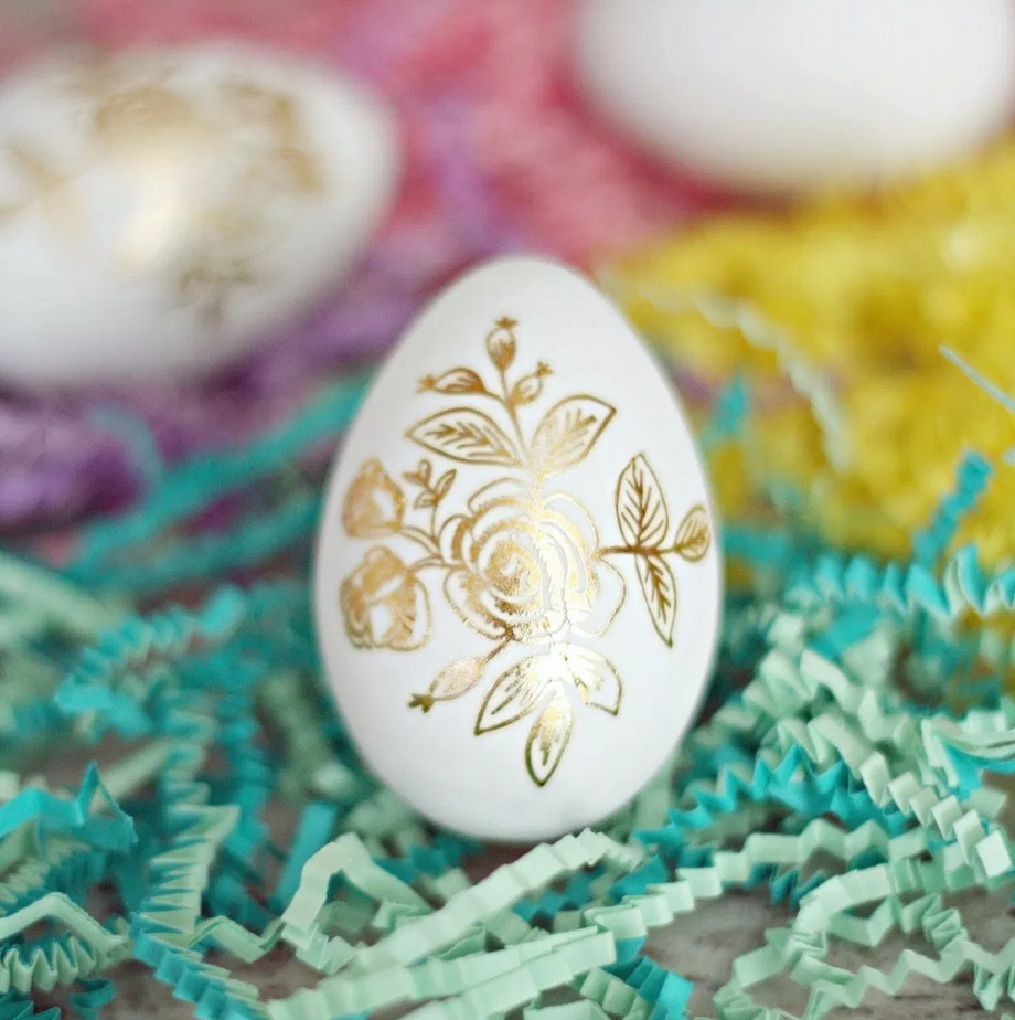 8 Easter Egg Decorating Ideas + a tutorial featured by Top US Craft Blog + The Pretty Life Girls: Gold Foil Tattoo Easter Eggs