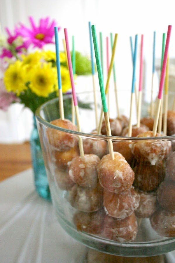 7 DIY Birthday Party Essentials You Can Make by Yourself + a tutorial featured by Top US Craft Blog + The Pretty Life Girls: Paint Dipped Donut Skewers