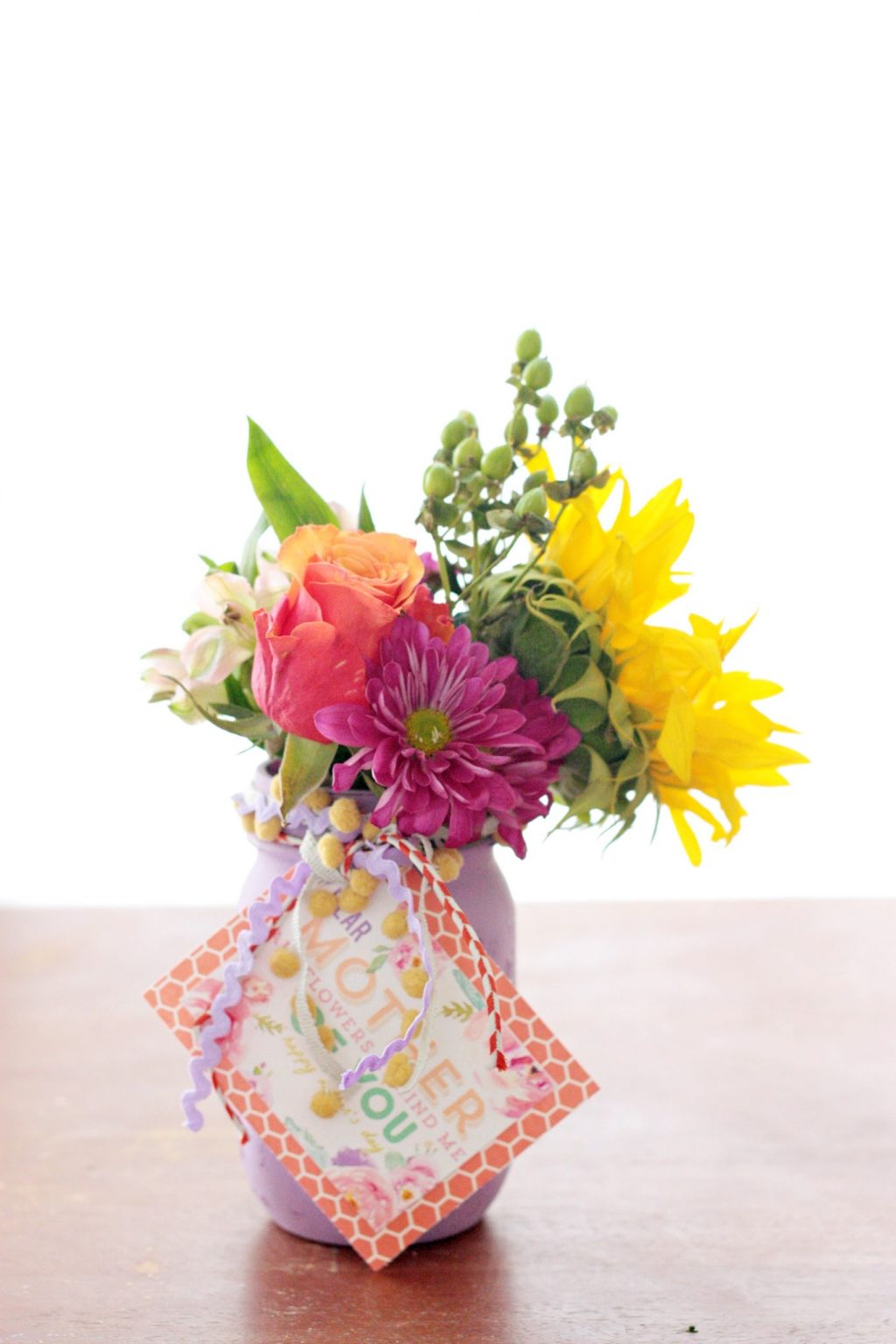 DIY Easy Mothers Day Vase and Printable Tag