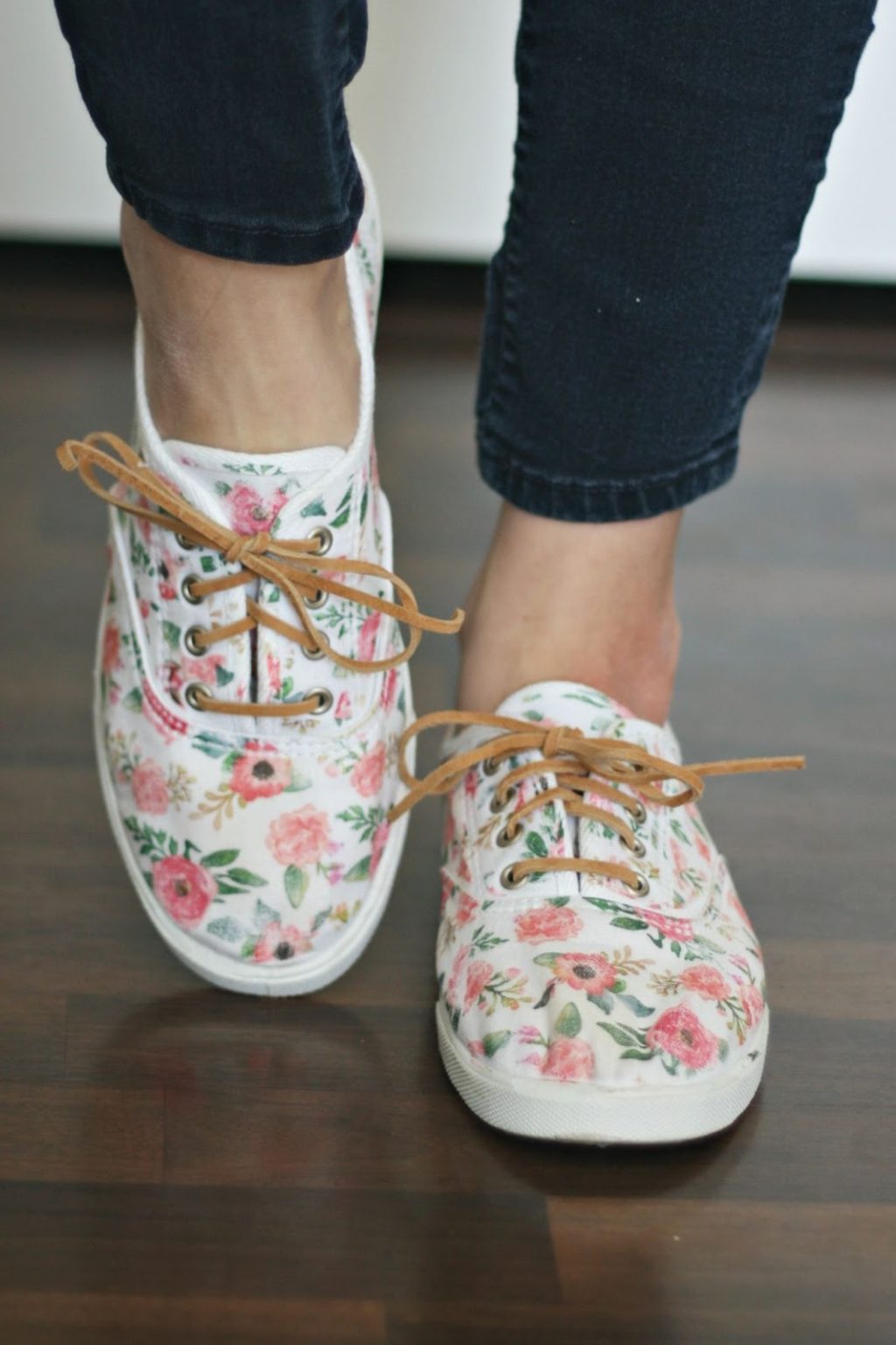 DIY Floral Sneakers + a tutorial featured by Top US Craft Blog + The Pretty Life Girls