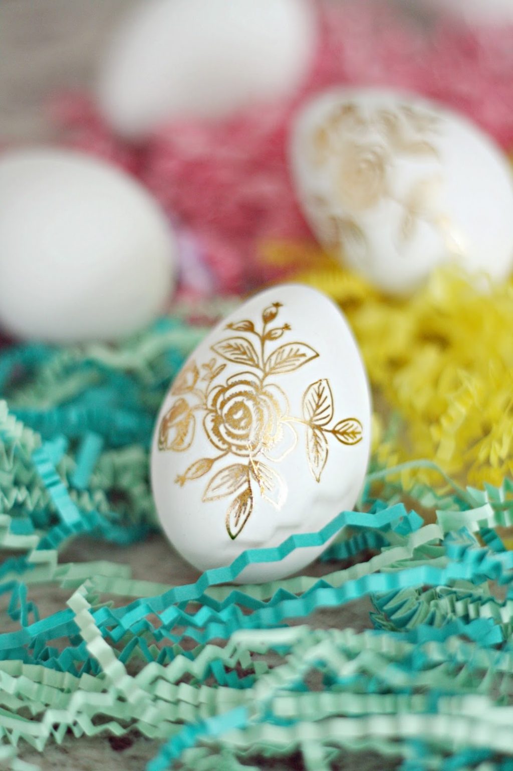 DIY Gold Foil Easter Eggs + a tutorial featured by Top US Craft Blog + The Pretty Life Girls