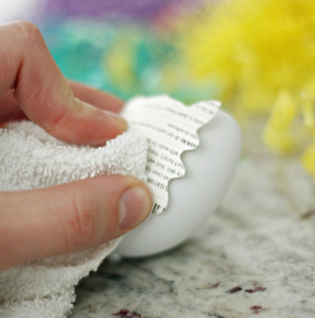 DIY Gold Foil Easter Eggs + a tutorial featured by Top US Craft Blog + The Pretty Life Girls