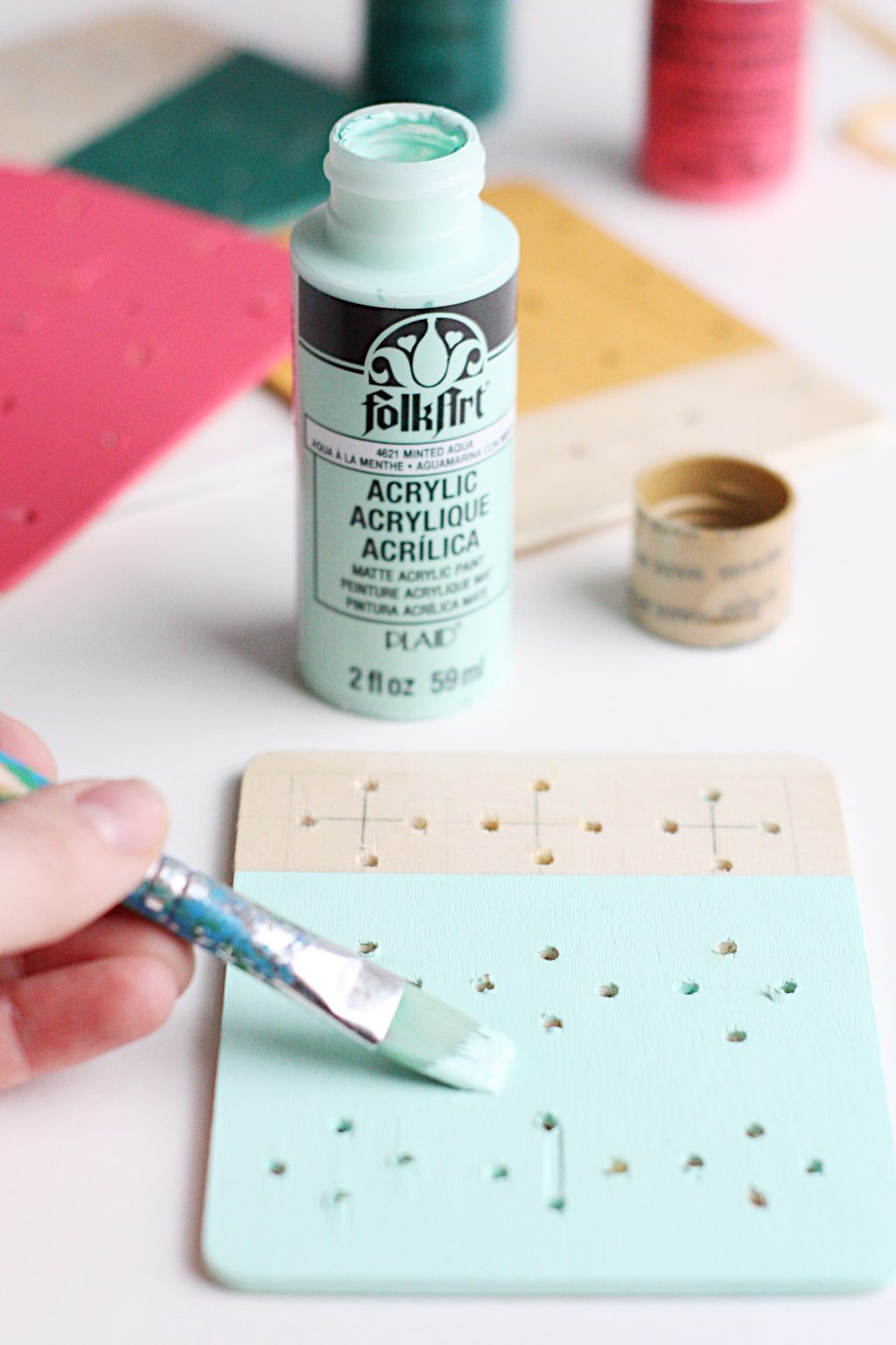DIY Lacing Boards for Kids + a tutorial featured by Top US Craft Blog + The Pretty Life Girls