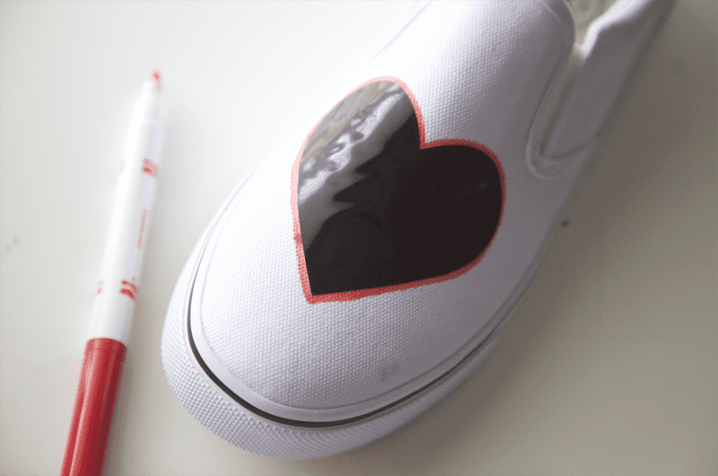 DIY Needle Felted Heart Shoes + featured by Top US Craft Blog + The Pretty Life Girls