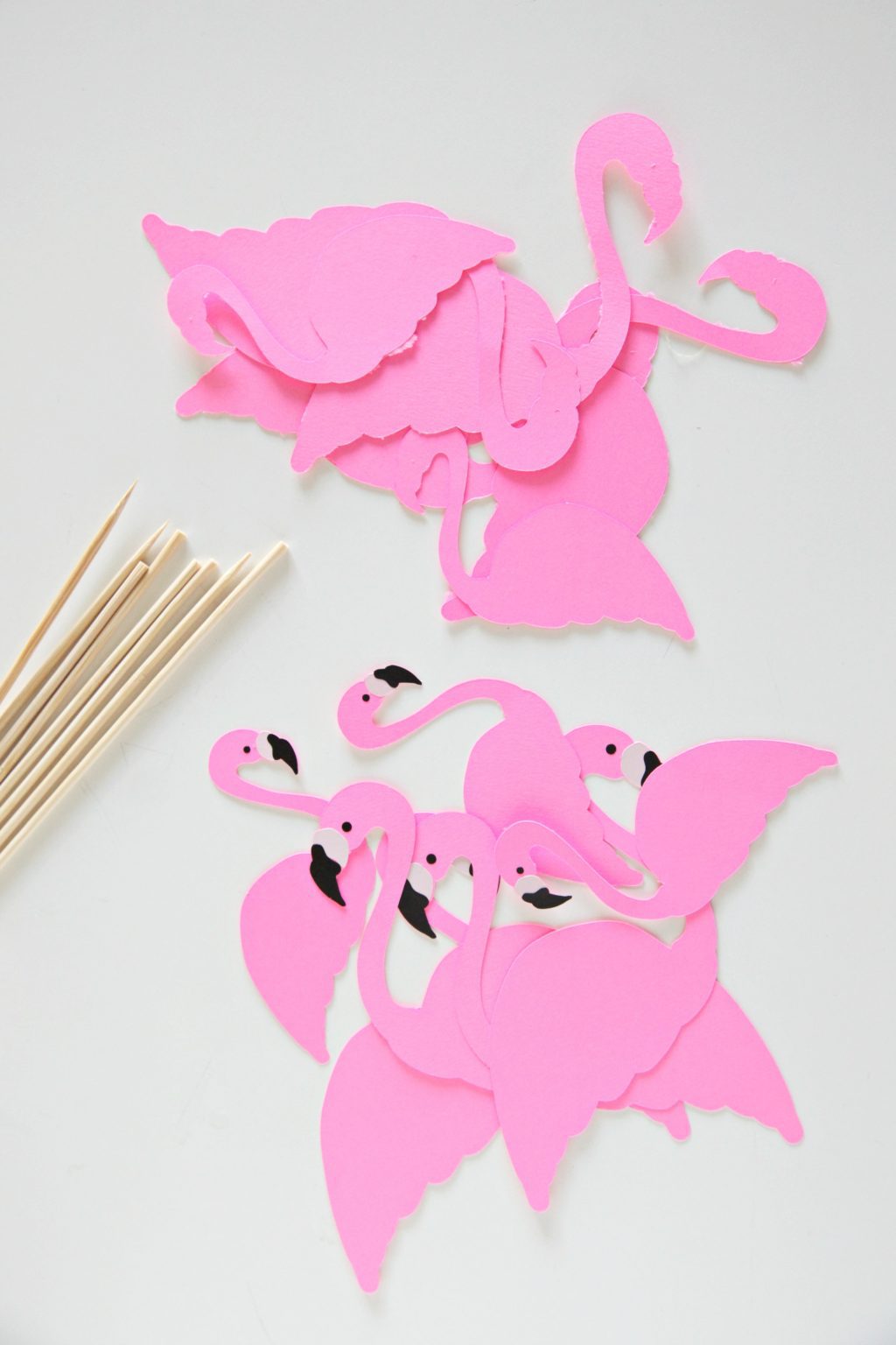 How to Make a DIY Flamingo Cake Topper, a tutorial featured by top US craft blog, The Pretty Life Girls