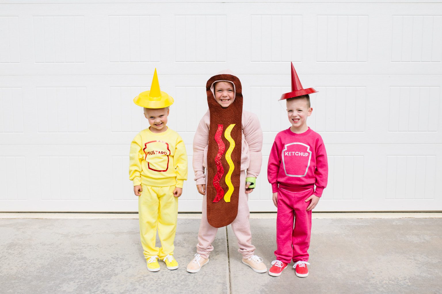 Funny Family Halloween Costumes How to Make DIY Hot Dog, Ketchup
