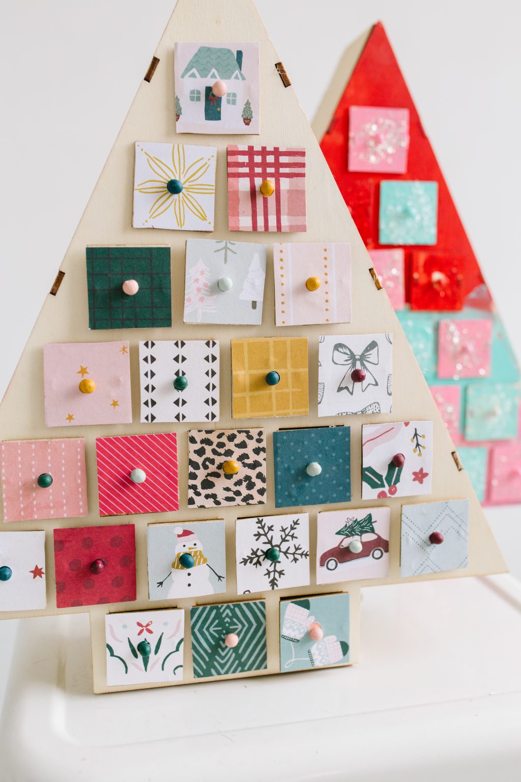 DIY Christmas Tree Advent Calendar Step by Step Tutorial + a tutorial featured by Top US Craft Blog + The Pretty Life Girls