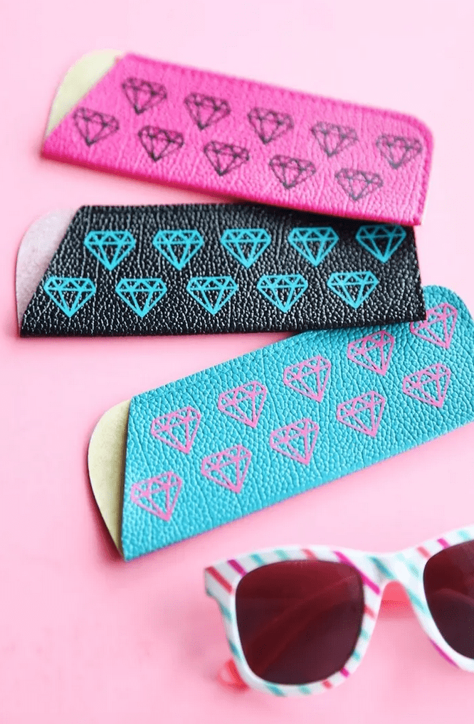 How to Make a Faux Leather DIY Sunglasses Case with Heat Transfer Vinyl + a tutorial featured by Top US Craft Blog + The Pretty Life Girls