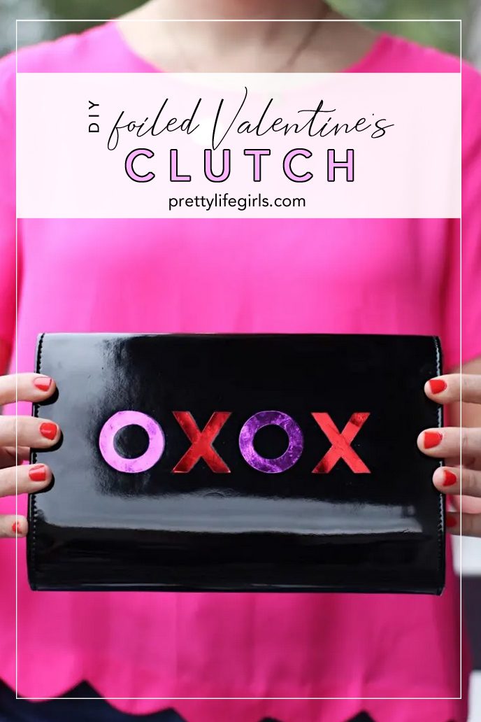 15 Lovely Handmade Valentine Gifts + featured by Top US Craft Blog + The Pretty Life Girls: + DIY Valentine's Clutch