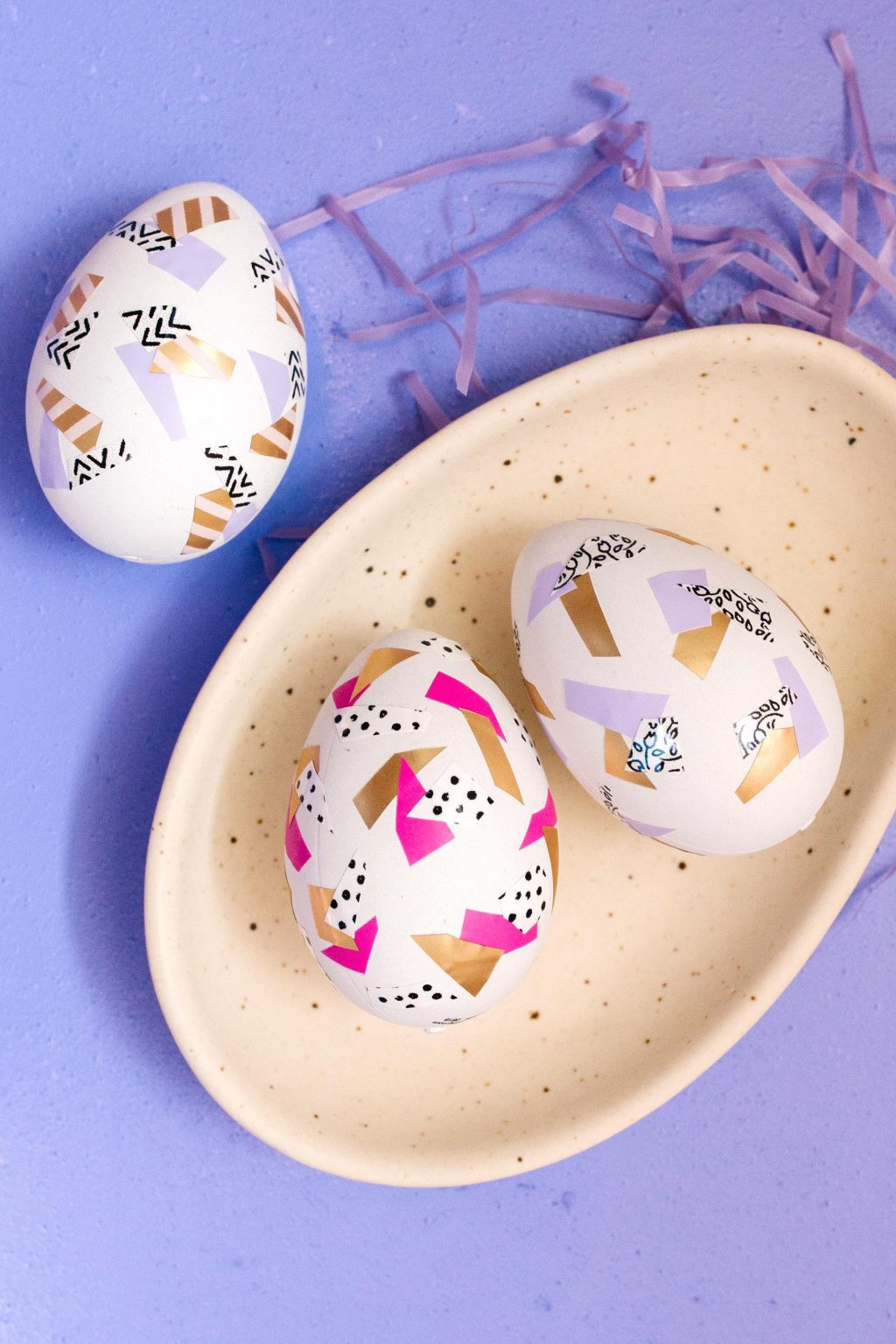 3 Creative Ways for Decorating Easter Eggs with Personalized Tape + a tutorial featured by Top US Craft Blog + The Pretty Life Girls: + Abstract