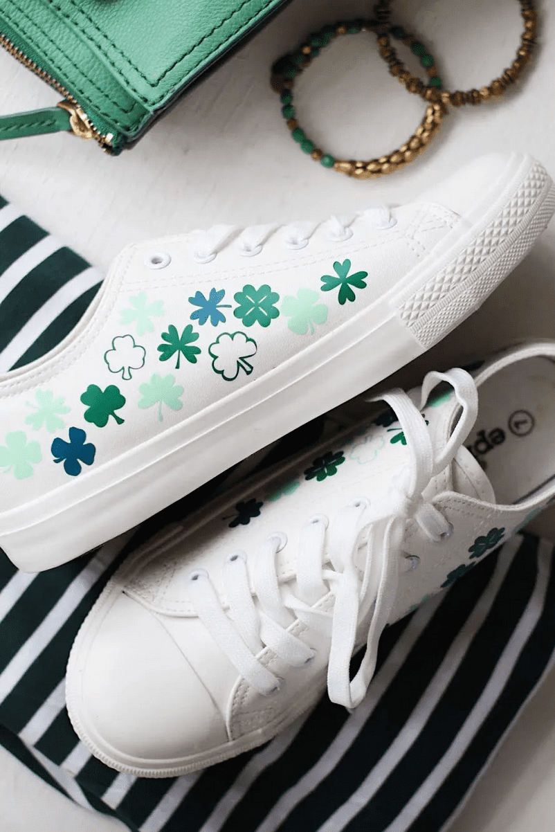St Patrick's Day Craft: DIY Shamrock Shoes with Heat Transfer Vinyl + a tutorial featured by Top US Craft Blog + The Pretty Life Girls