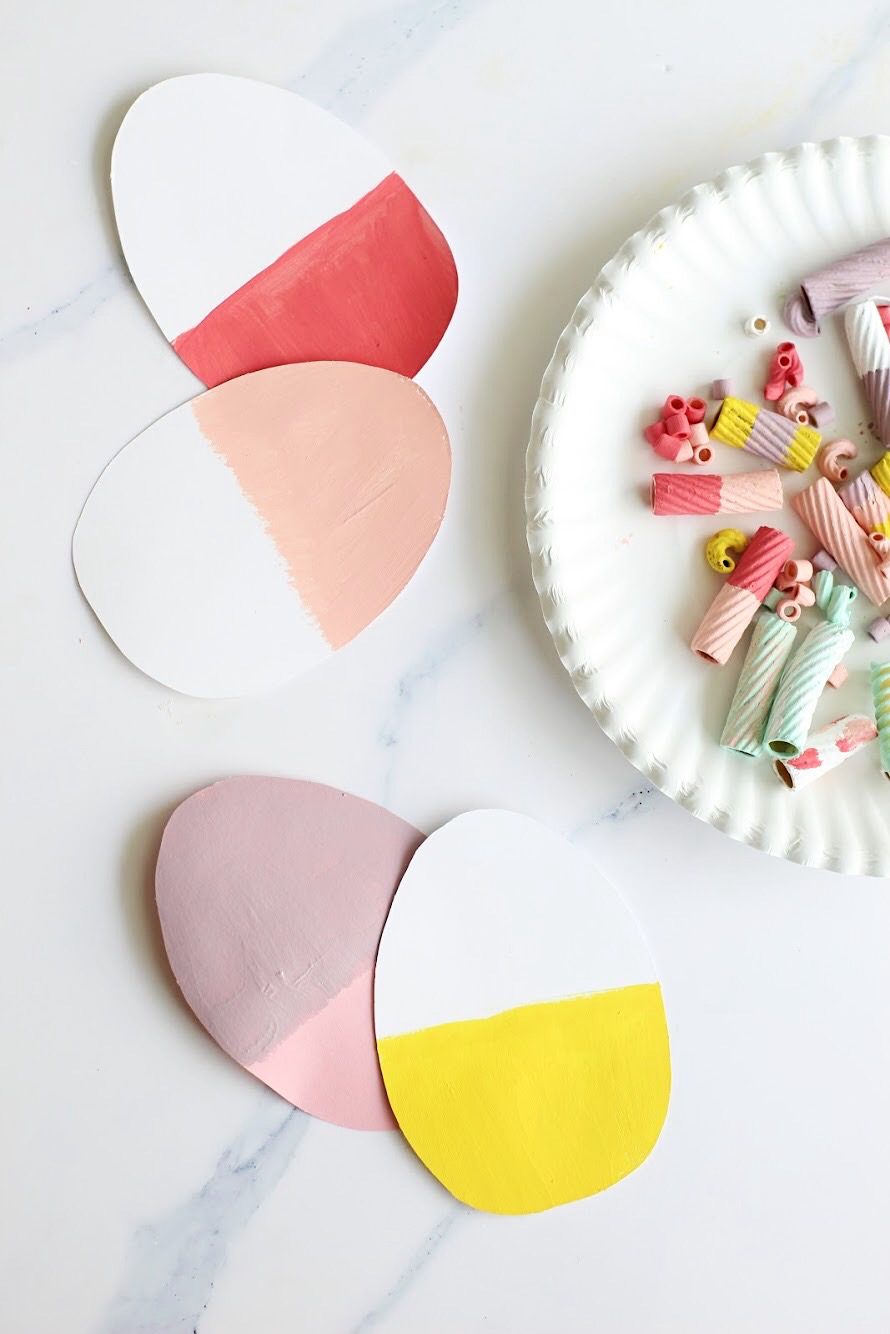 Easter Crafts for Toddlers: Painted Pasta Easter Egg Art + a tutorial featured by Top US Craft Blog + The Pretty Life Girls