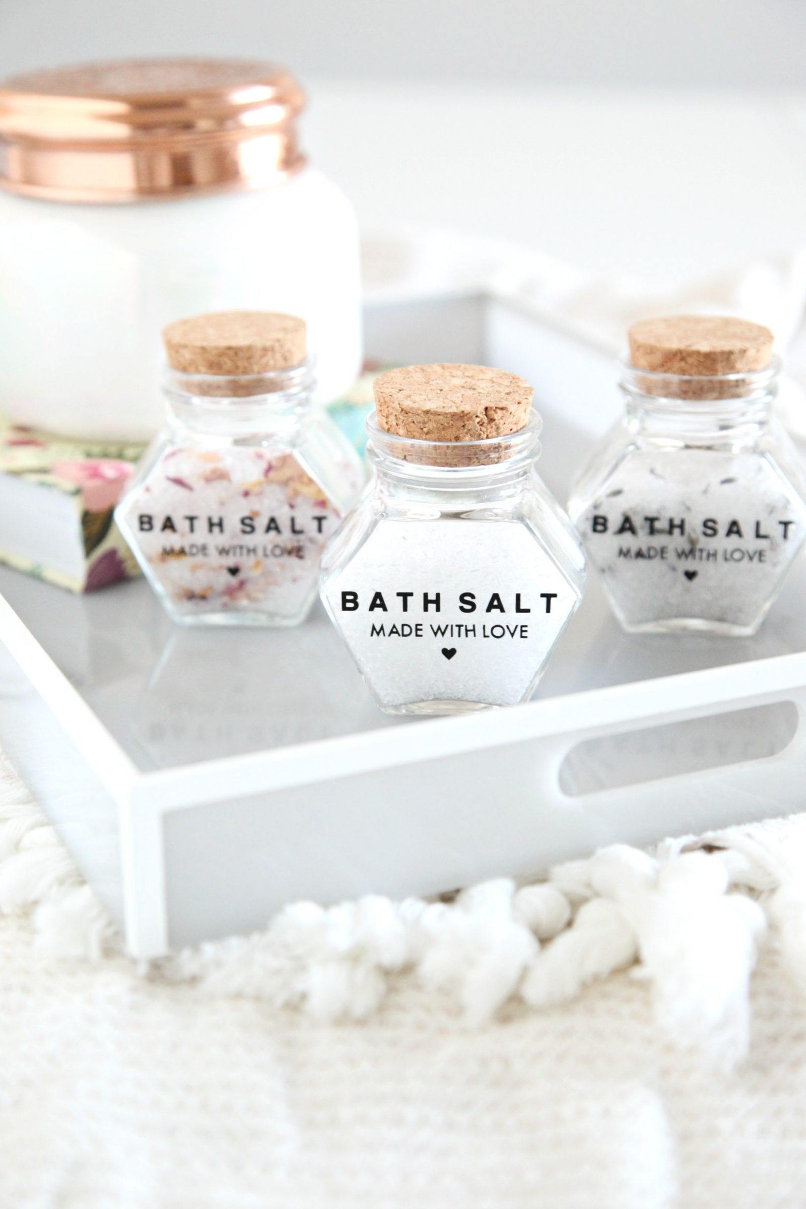 Unique Mother's Day Gift Ideas: DIY Bath Salts and Customized Jar + a tutorial featured by Top US Craft Blog + The Pretty Life Girls