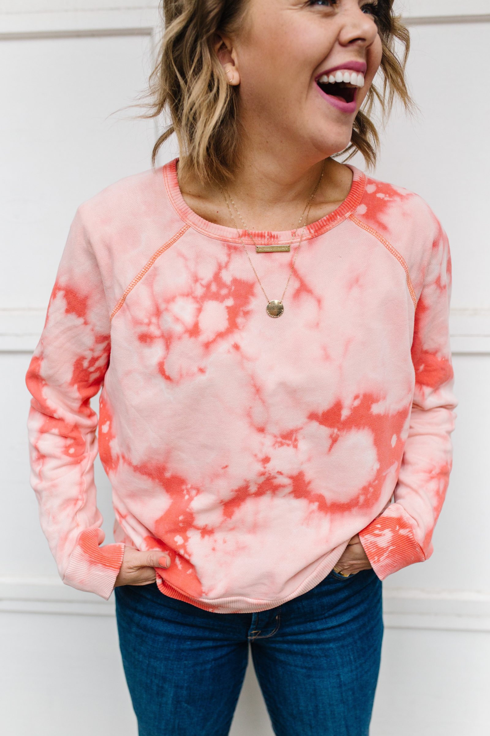 How to Make a Reverse Tie Dye Top + a tutorial featured by Top US Craft Blog + The Pretty Life Girls