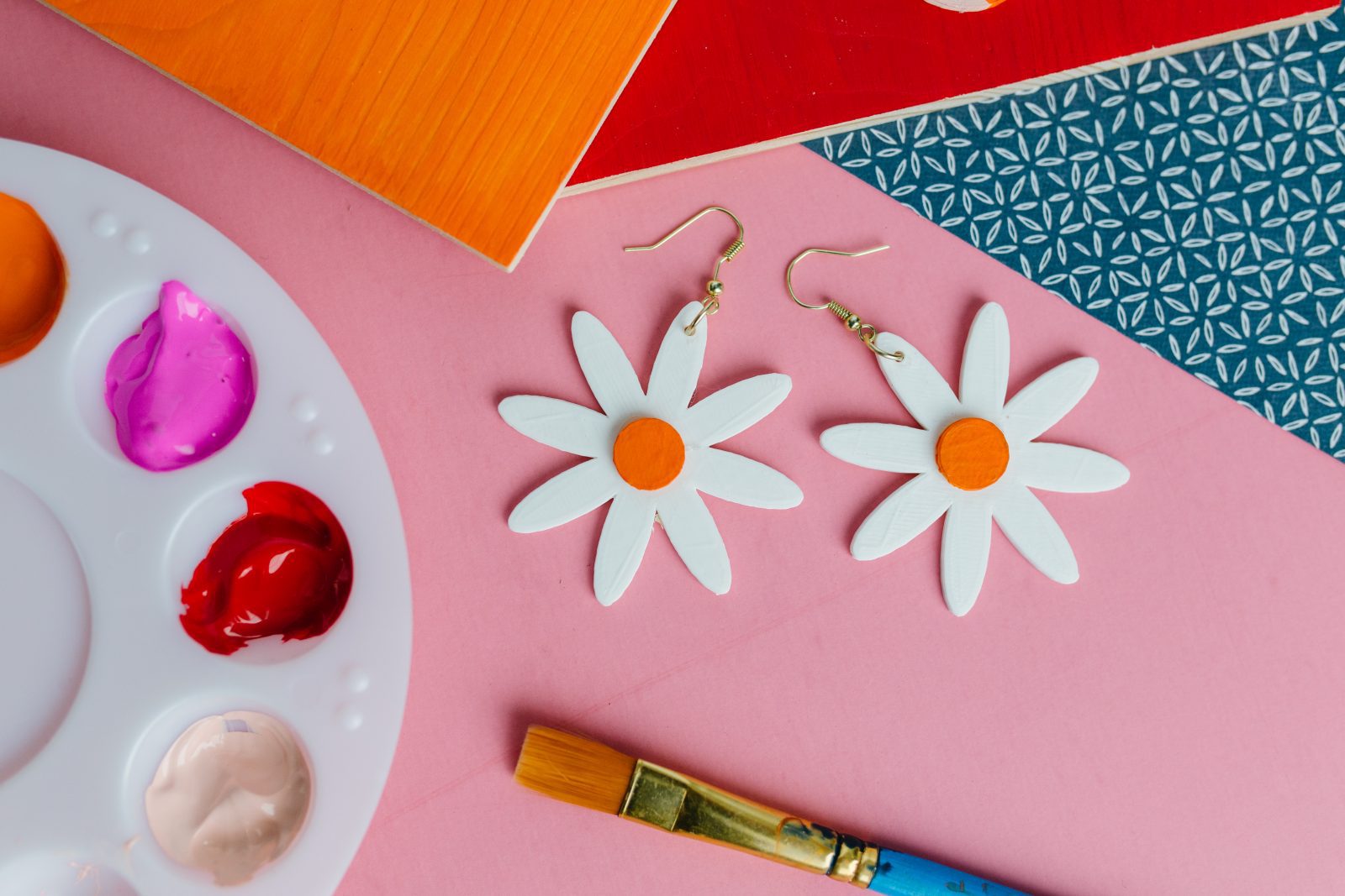 Really Pretty 3D Polymer Clay Flower Earrings Tutorial / The