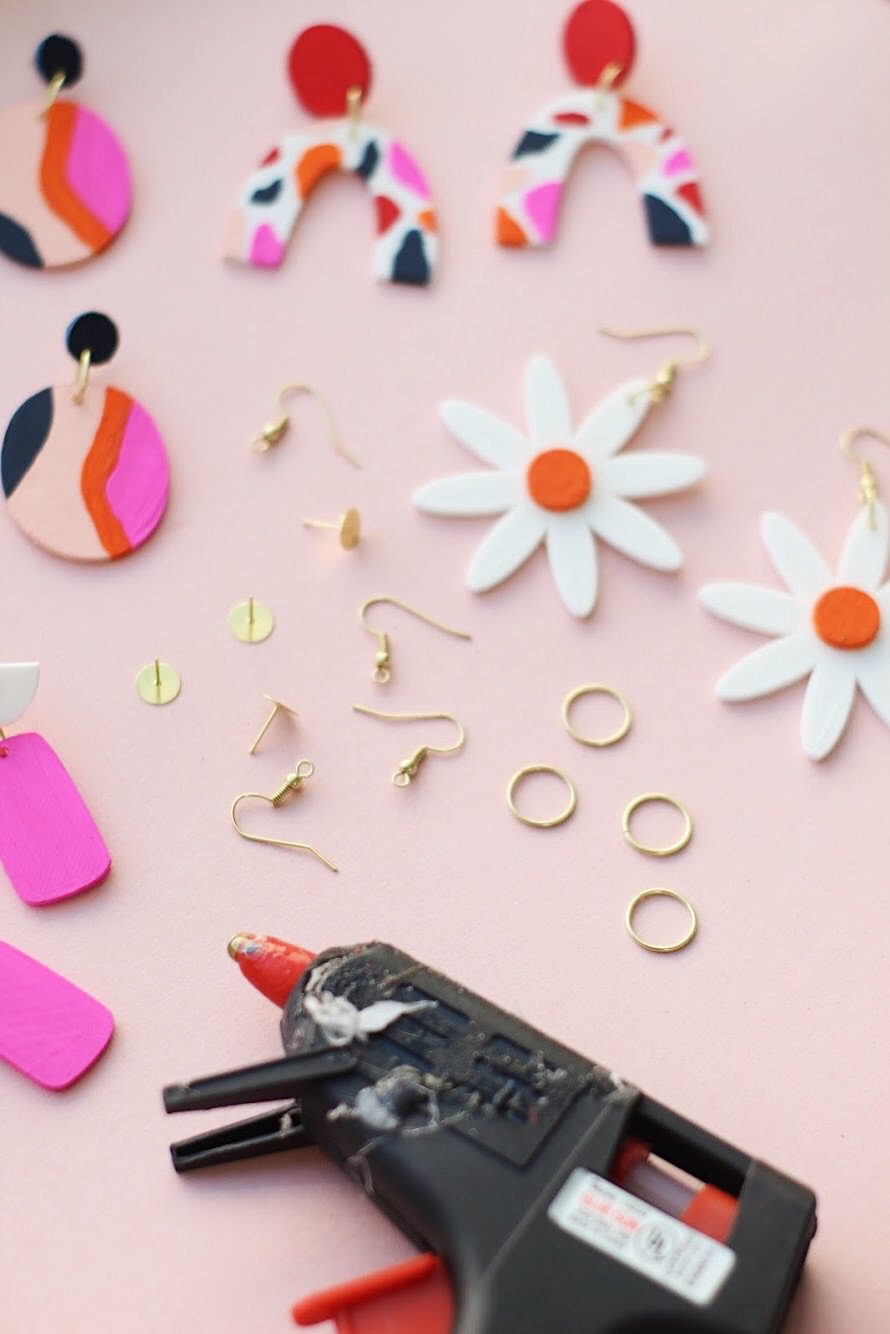 DIY Jewelry: Graphic 3D Printed Earrings Tutorial with the Silhouette Alta Plus + a tutorial featured by Top US Craft Blog + The Pretty Life Girls