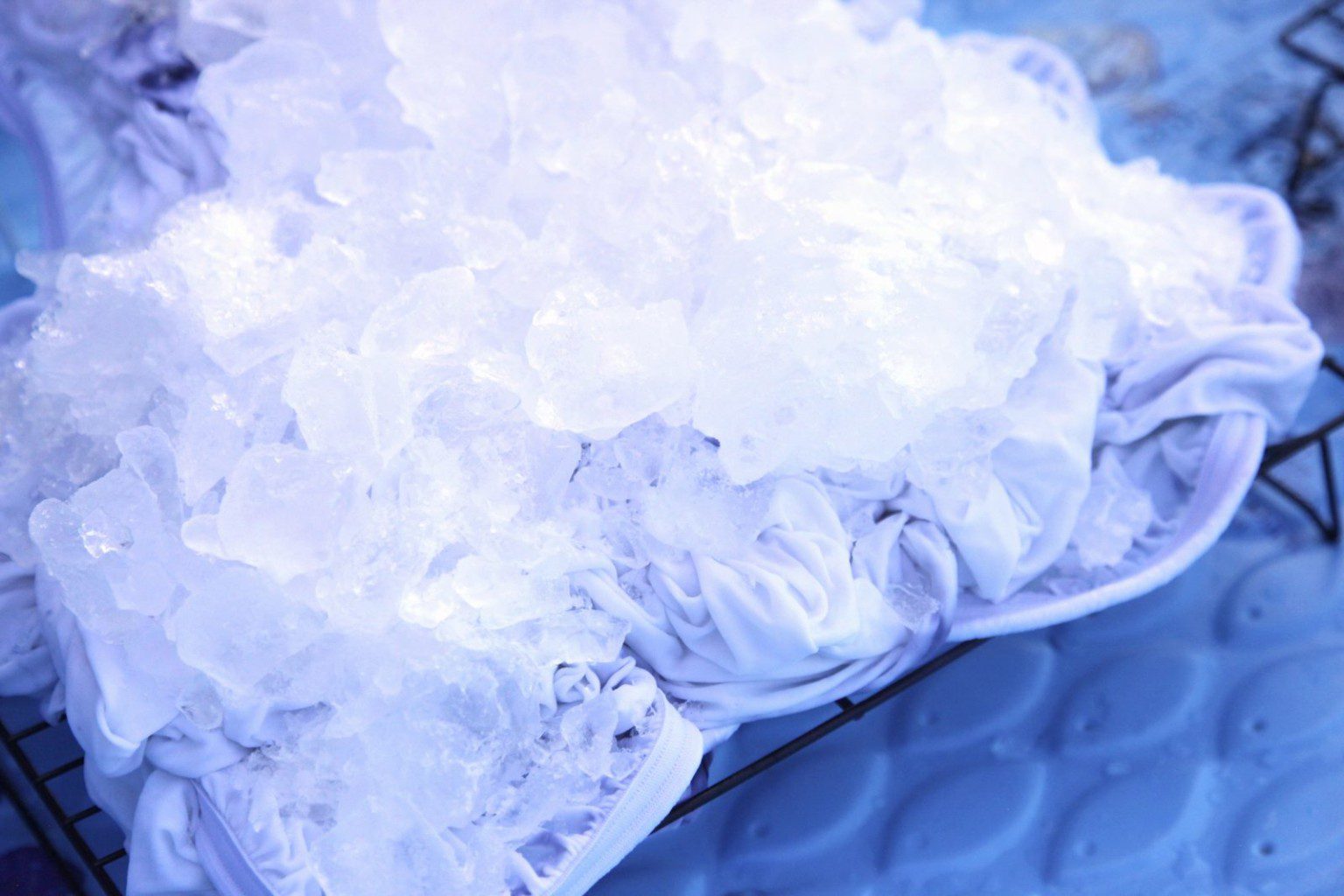 How to Make Ice Dye Sheets | The Pretty Life Girls