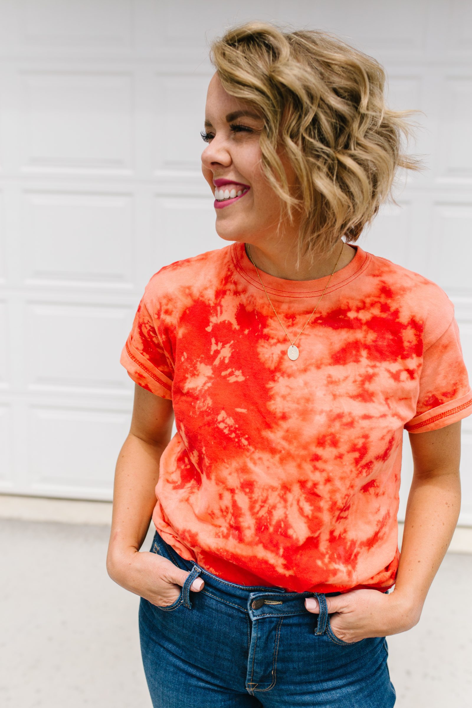 Summer Crafts: Bright Reverse Tie Dye Shirts + a tutorial featured by Top US Craft Blog + The Pretty Life Girls