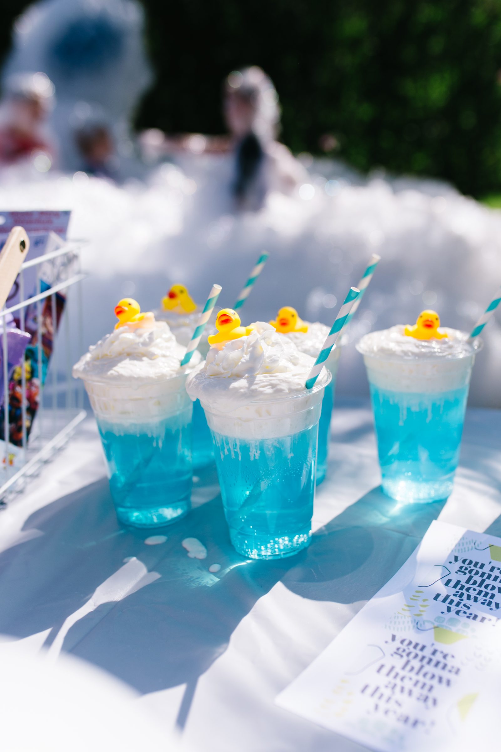 How to Throw a Bubbly Back to School Party!e + a tutorial featured by Top US Craft Blog + The Pretty Life Girls