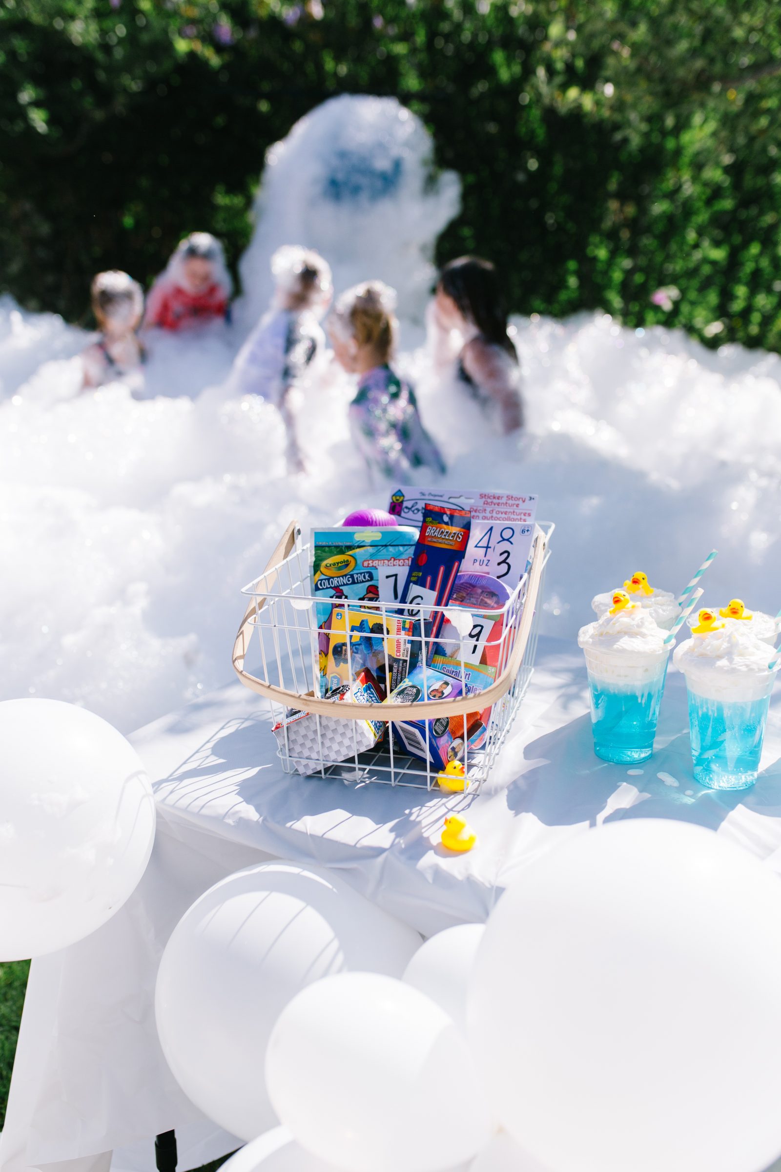 How to Throw a Bubbly Back to School Party!e + a tutorial featured by Top US Craft Blog + The Pretty Life Girls
