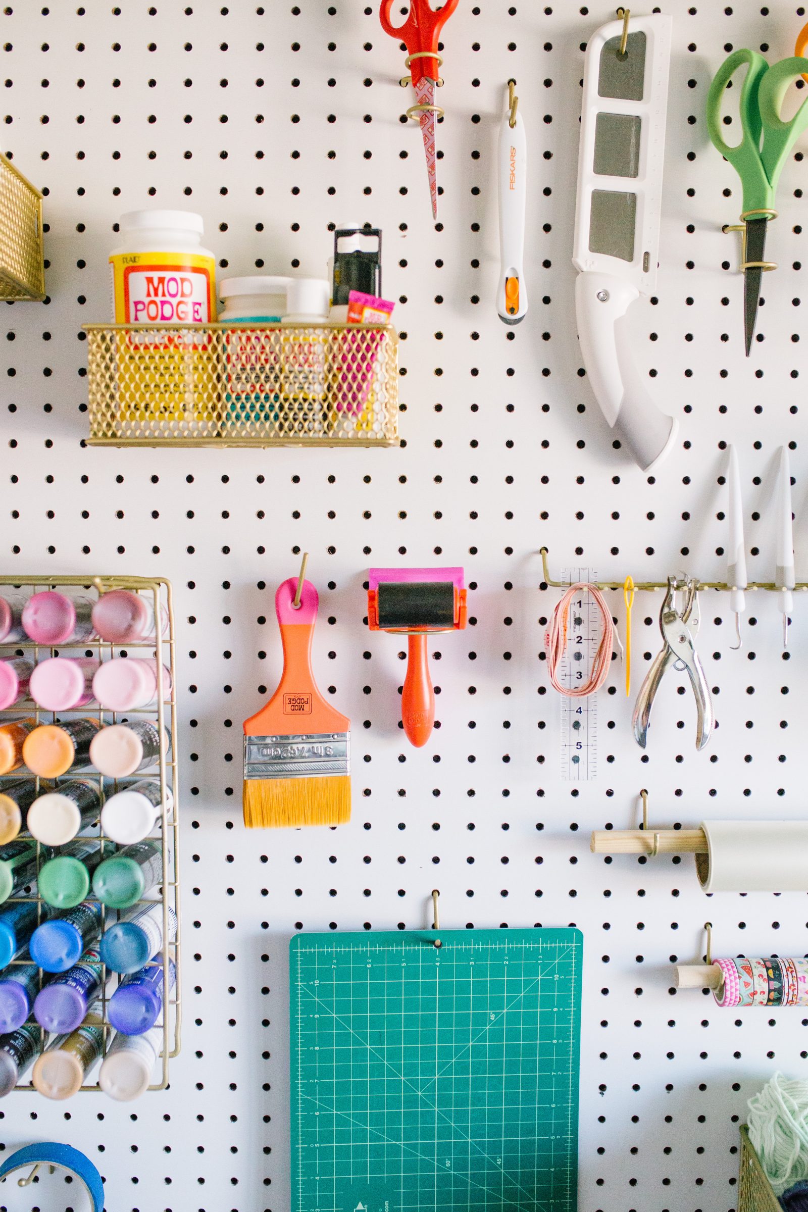 5 Pegboard Organization Ideas for Your Craft Room + a tutorial featured by Top US Craft Blog + The Pretty Life Girls