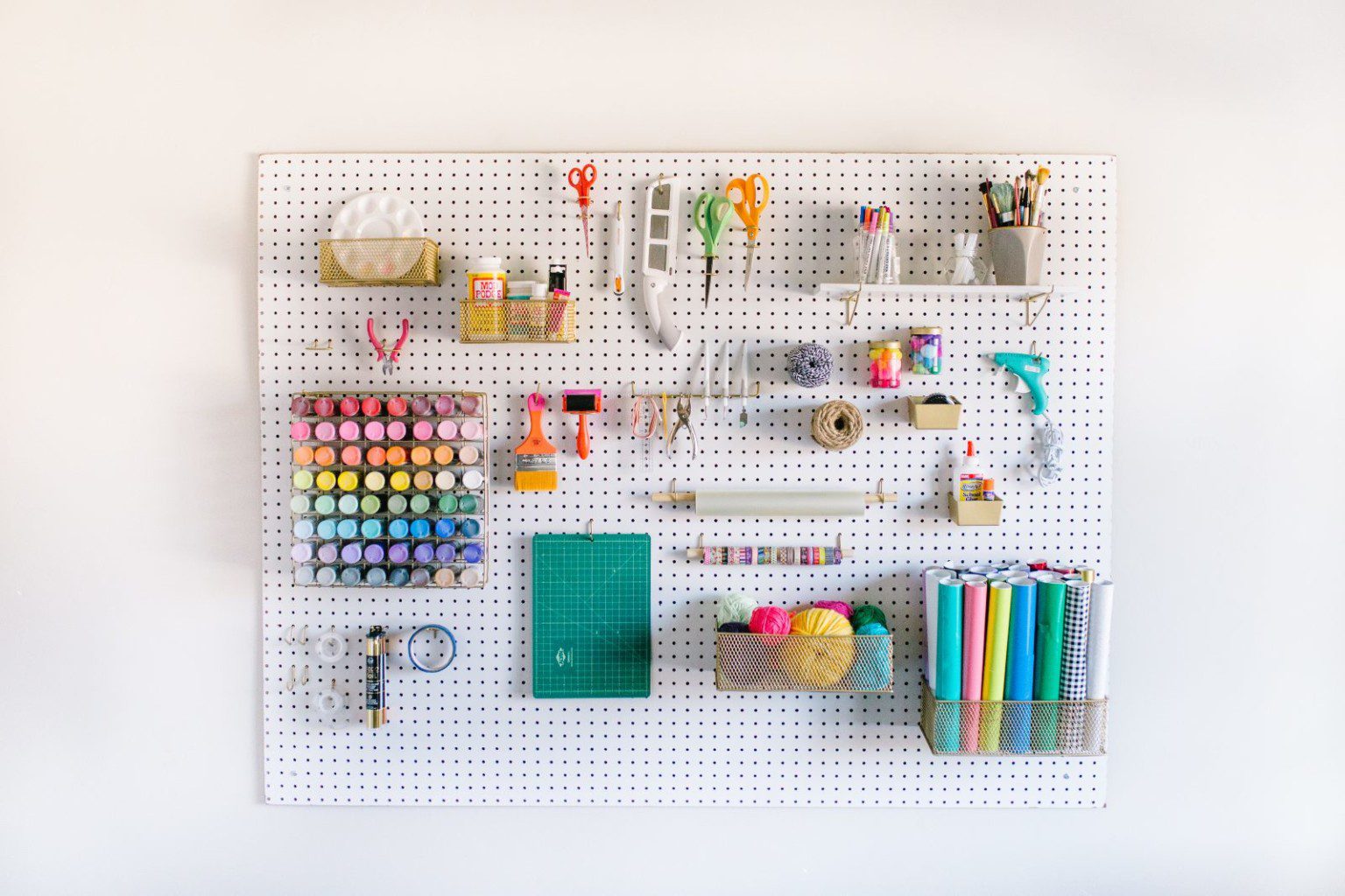 5 Pegboard Organization Ideas for Your Craft Room | The Pretty Life Girls