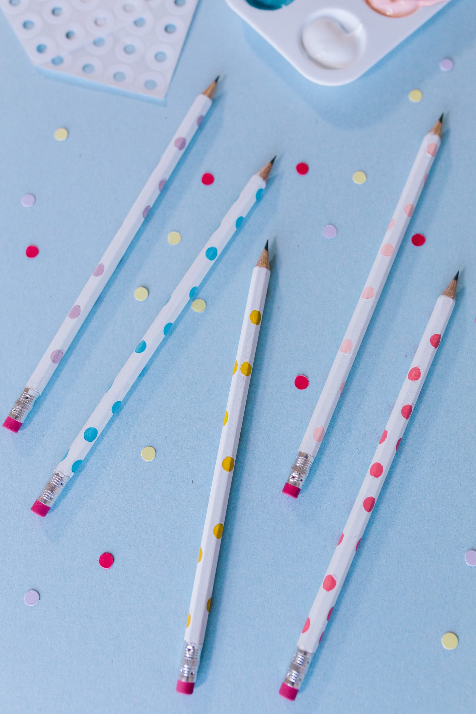 Back to School Crafts: How to Make Embellished Pencils 3 Ways + a tutorial featured by Top US Craft Blog + The Pretty Life Girls + DIY Polka Dot Embellished Pencils