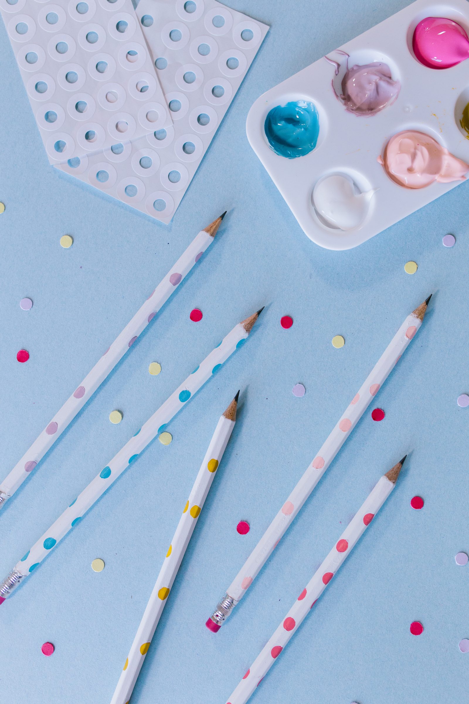 Back to School Crafts: How to Make Embellished Pencils 3 Ways + a tutorial featured by Top US Craft Blog + The Pretty Life Girls + Color Blocked Washi Embellished Pencils