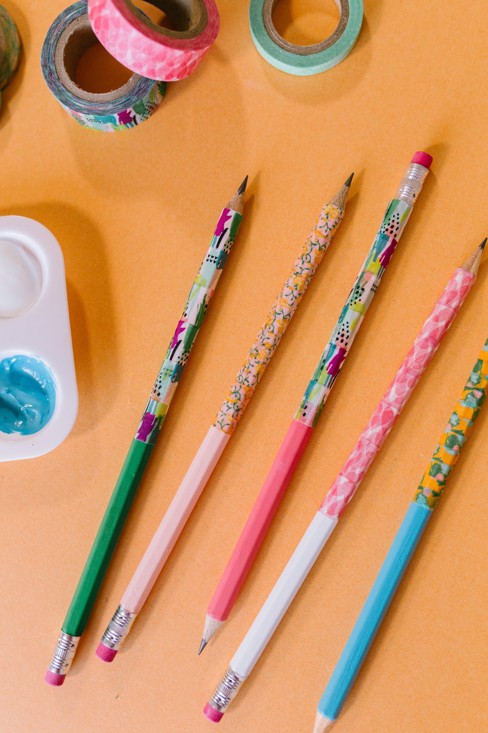 Back to School Crafts: How to Make Embellished Pencils 3 Ways + a tutorial featured by Top US Craft Blog + The Pretty Life Girls + DIY Marbled Pencils