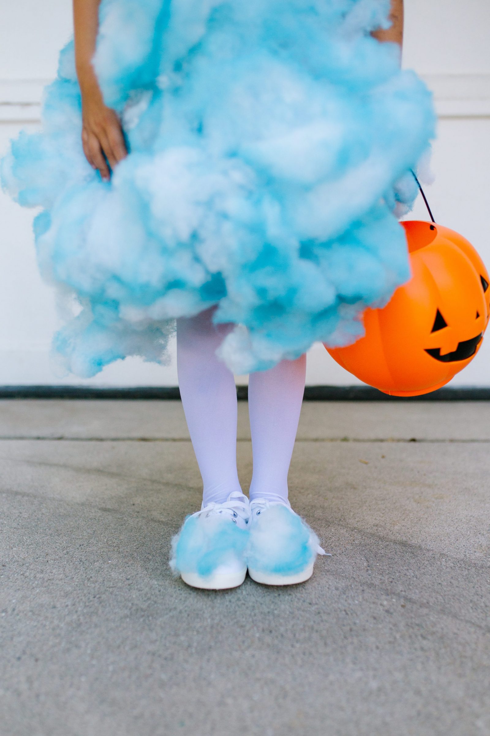 Halloween Costume Ideas: DIY Cotton Candy Costume for Kids + a tutorial featured by Top US Craft Blog + The Pretty Life Girls