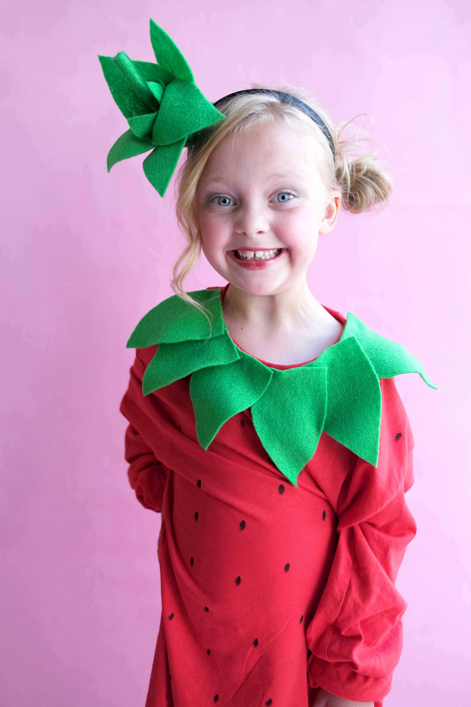 DIY Strawberry Halloween Costume for a Toddler + a tutorial featured by Top US Craft Blog + The Pretty Life Girls