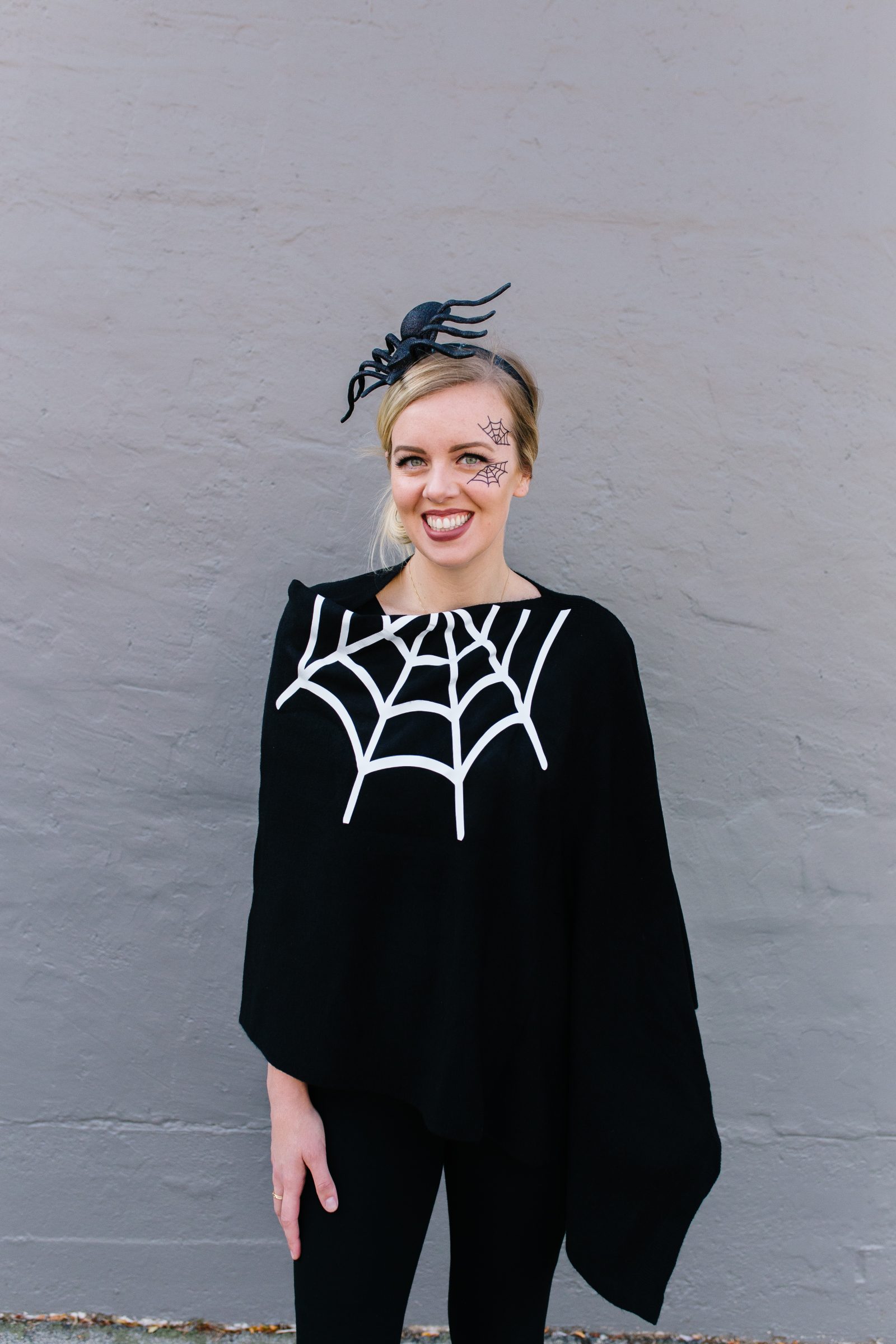 DIY Halloween Costumes: Women's Spider Web Poncho Costume + a tutorial featured by Top US Craft Blog + The Pretty Life Girls