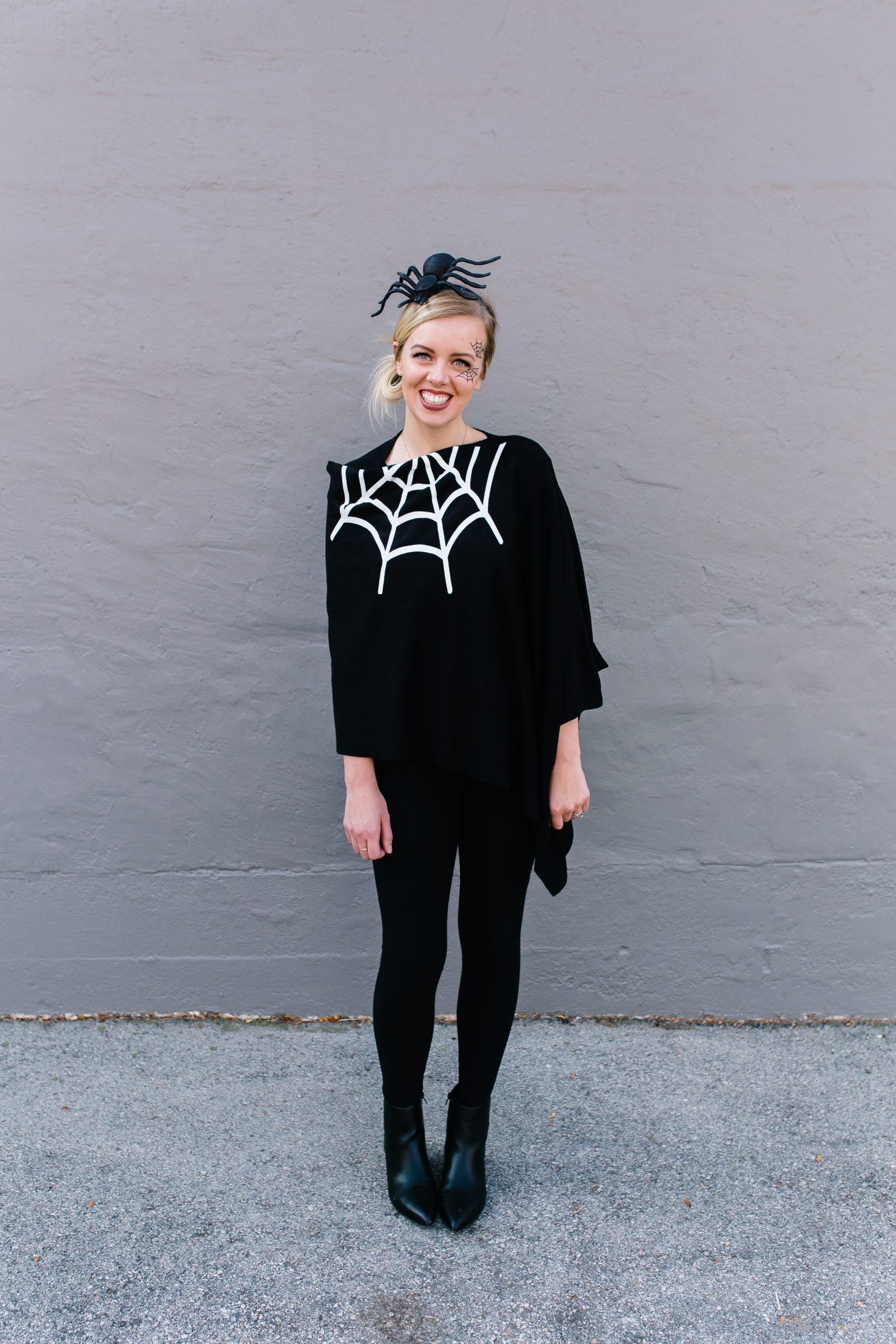 DIY Halloween Costumes: Women's Spider Web Poncho Costume + a tutorial featured by Top US Craft Blog + The Pretty Life Girls