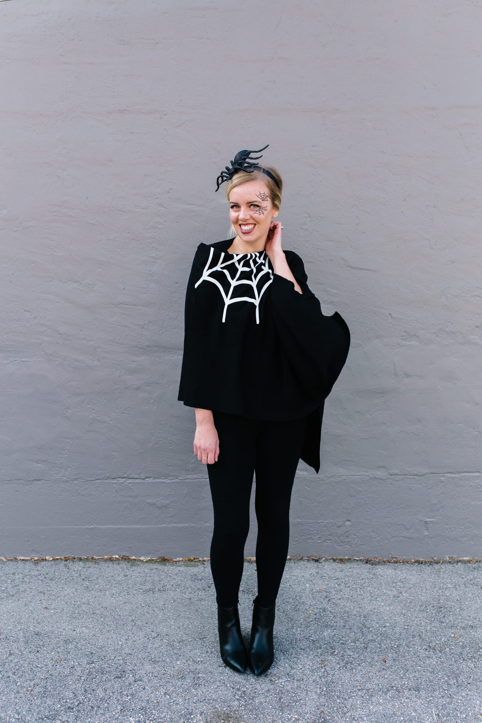 DIY Halloween Costumes: Women's Spider Web Poncho Costume + a tutorial featured by Top US Craft Blog + The Pretty Life Girls