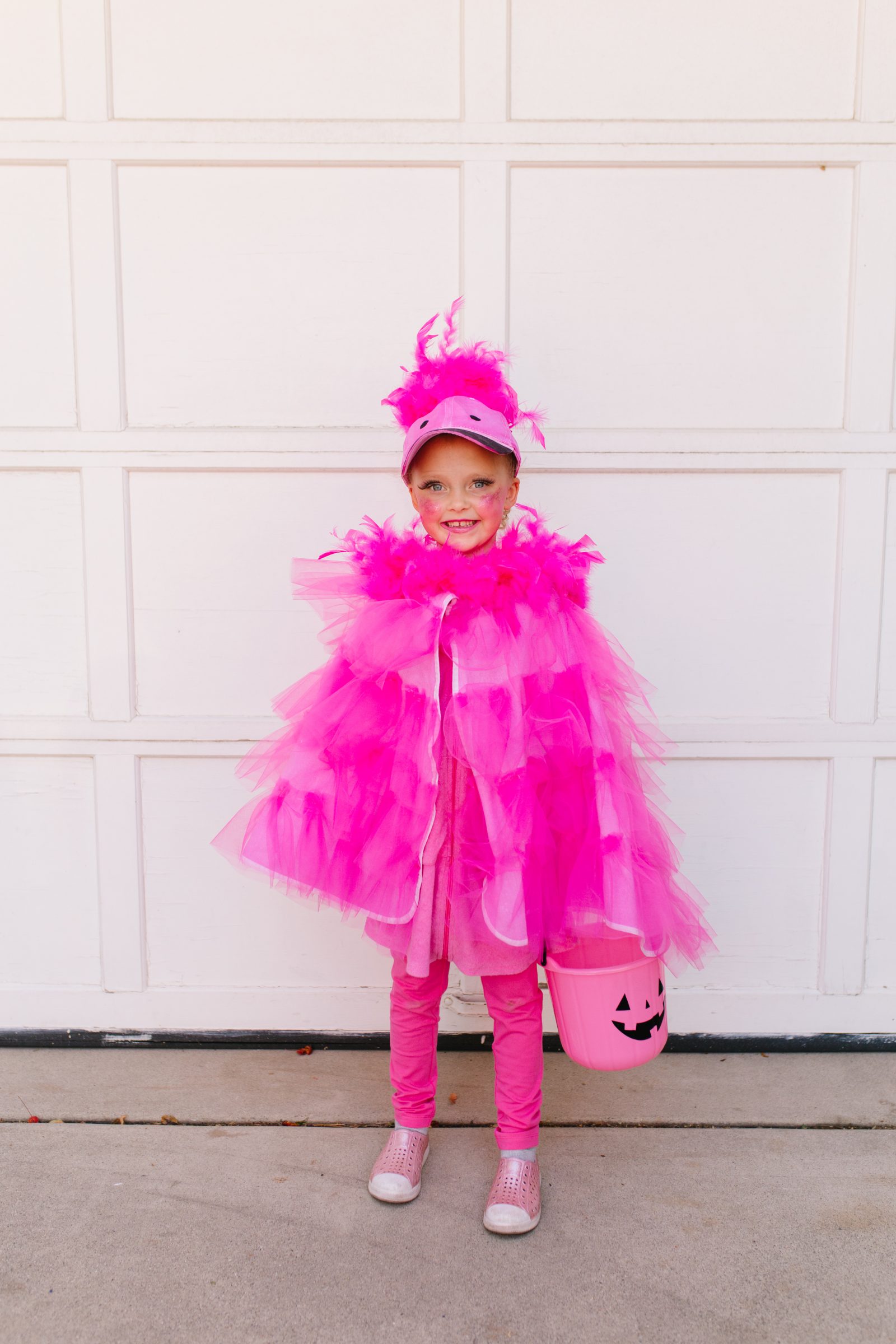 DIY Halloween Costumes: Flamingo Cape Costume for Kids + a tutorial featured by Top US Craft Blog + The Pretty Life Girls