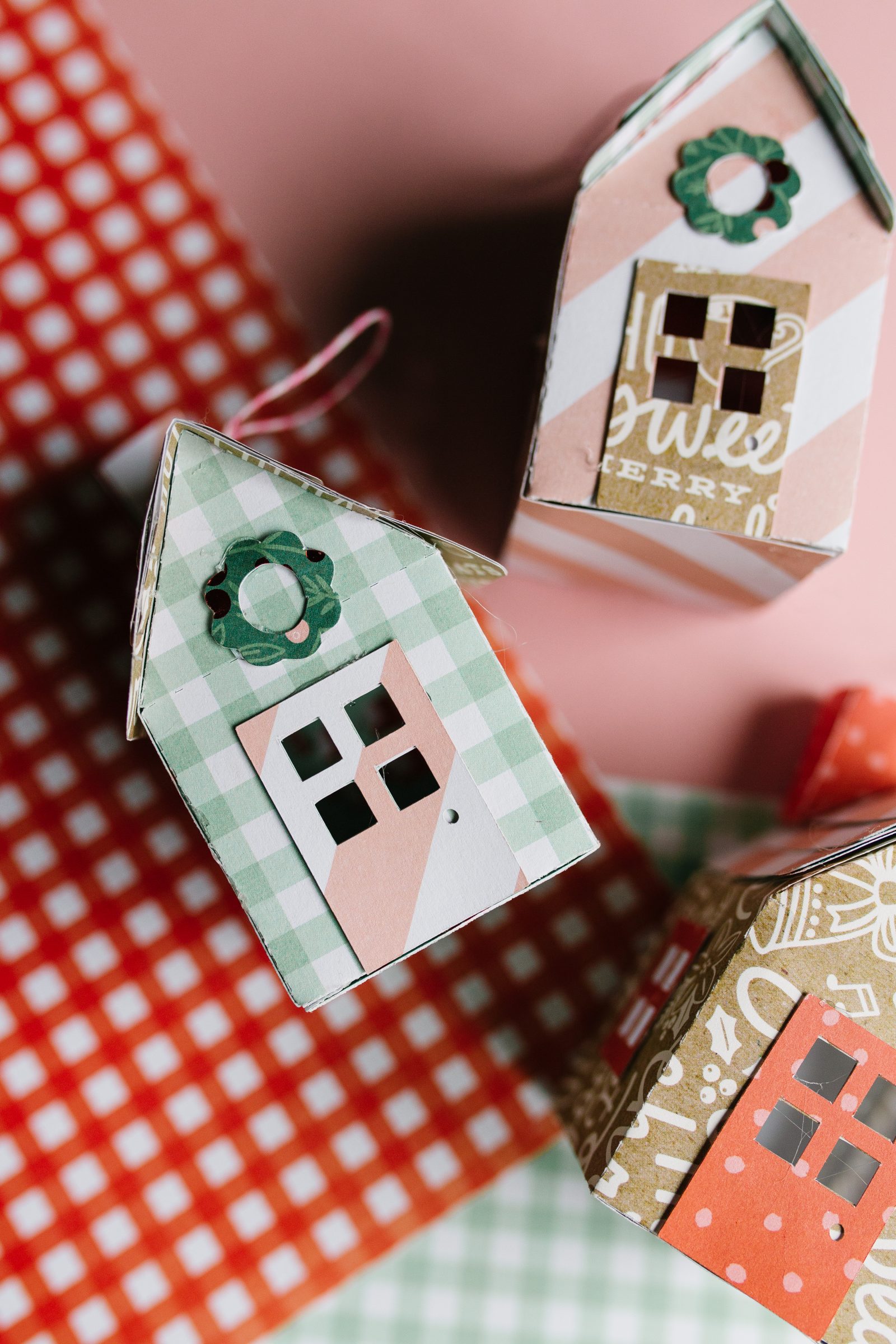 Christmas Crafts: How to Make a DIY Paper House Ornament + a tutorial featured by Top US Craft Blog + The Pretty Life Girls
