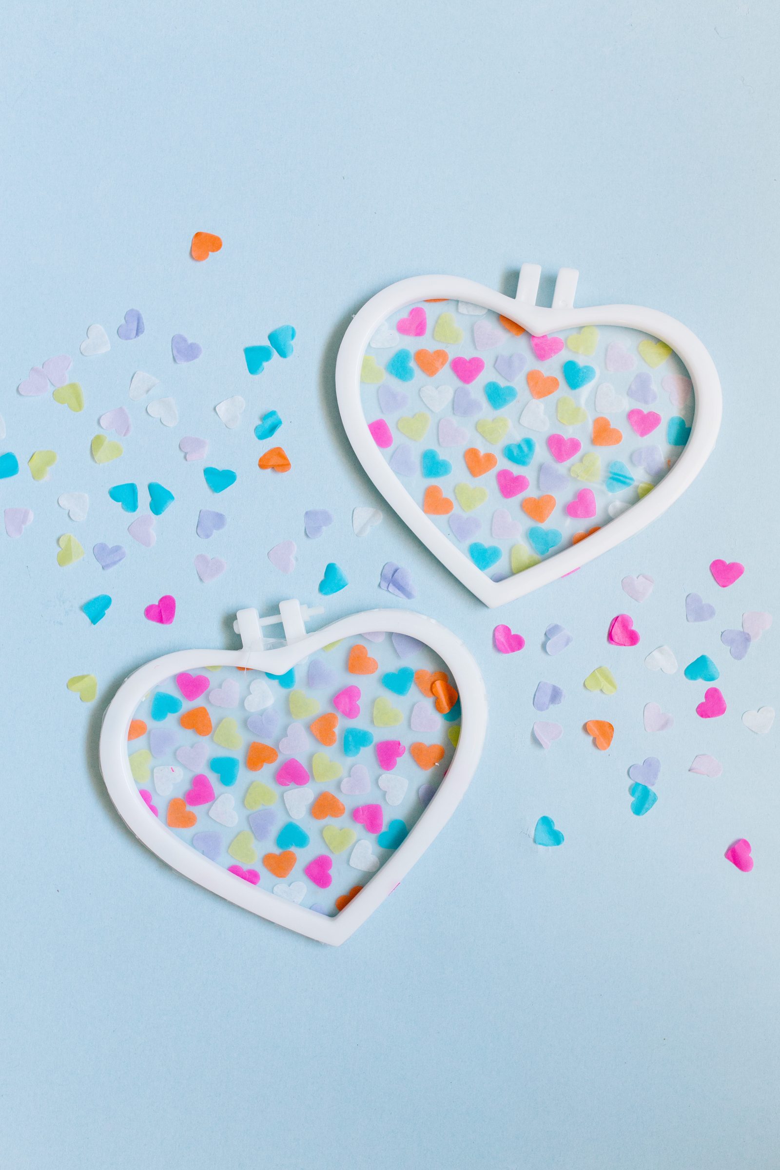 Valentine's Day Crafts for Kids: DIY Heart Suncatcher + a tutorial featured by Top US Craft Blog + The Pretty Life Girls