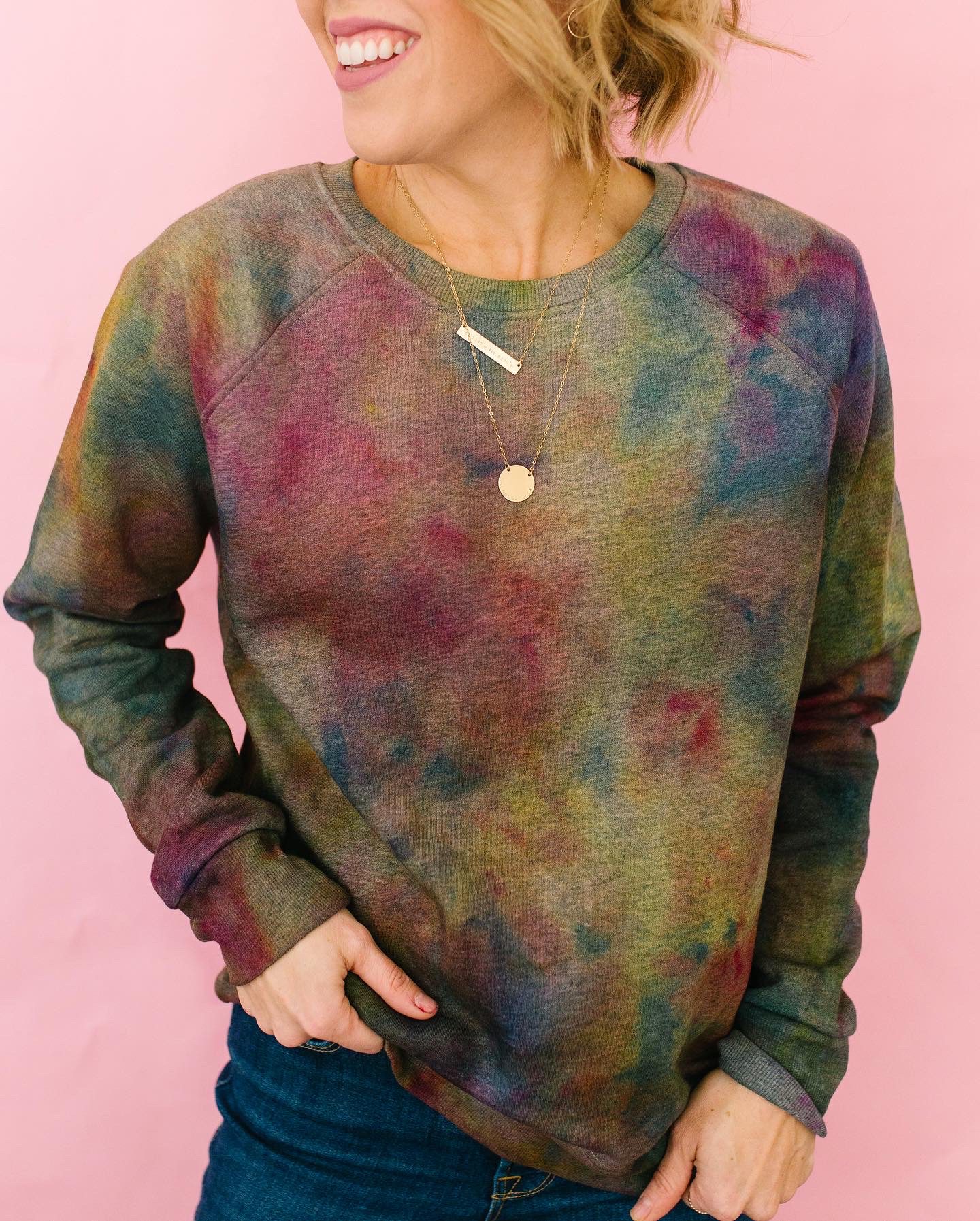 DIY Muted Ice Dye Sweatshirt + a tutorial featured by Top US Craft Blog + The Pretty Life Girls