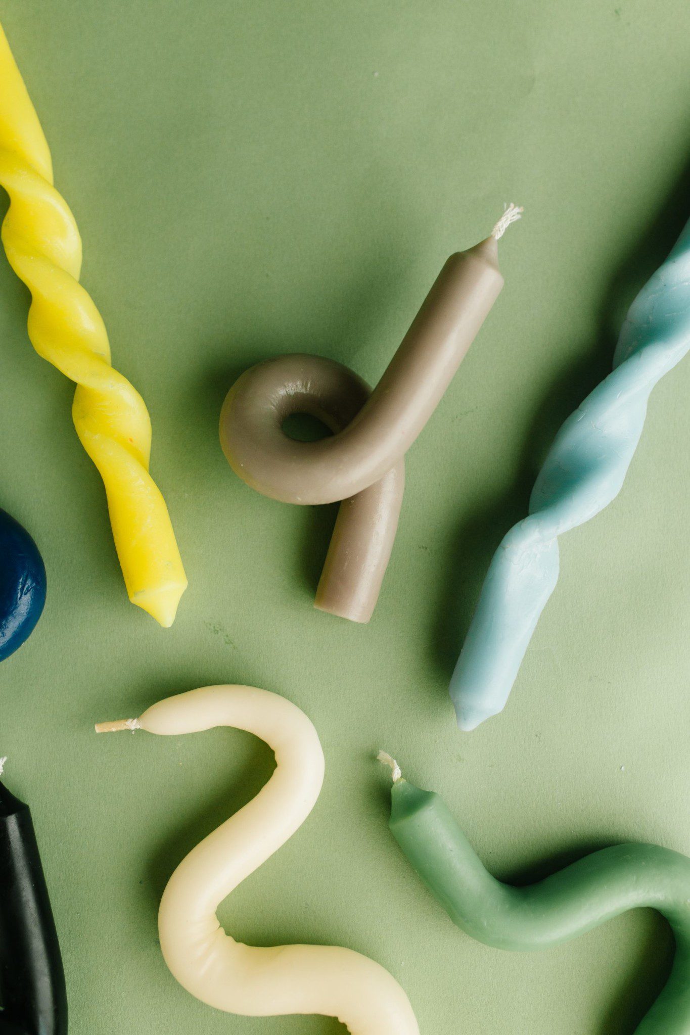 DIY Funky Twisted Taper Candles The Pretty Life Girls