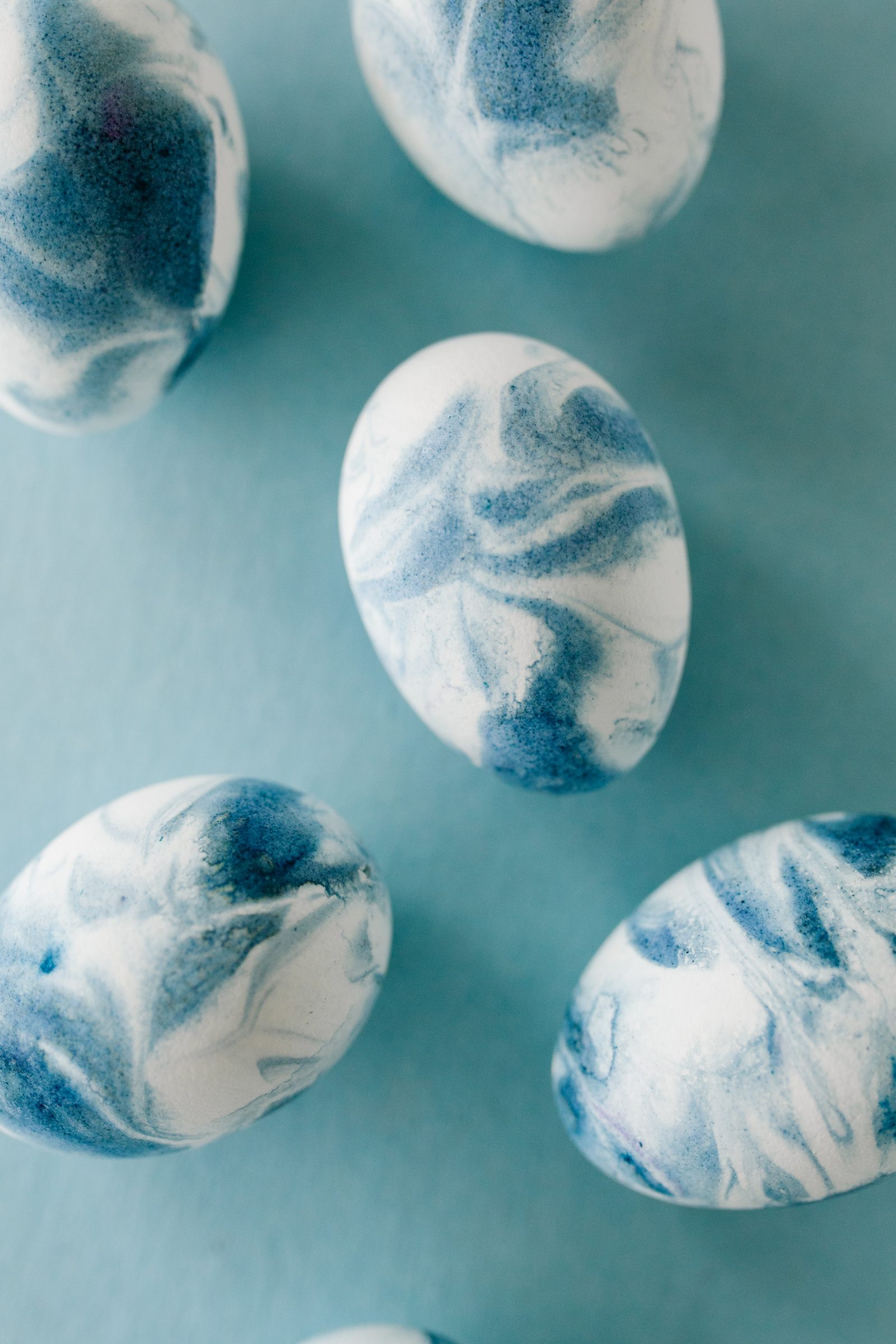 How to Make Marbled Eggs with Shaving Cream or Whipped Cream - How to Dye Easter  Eggs