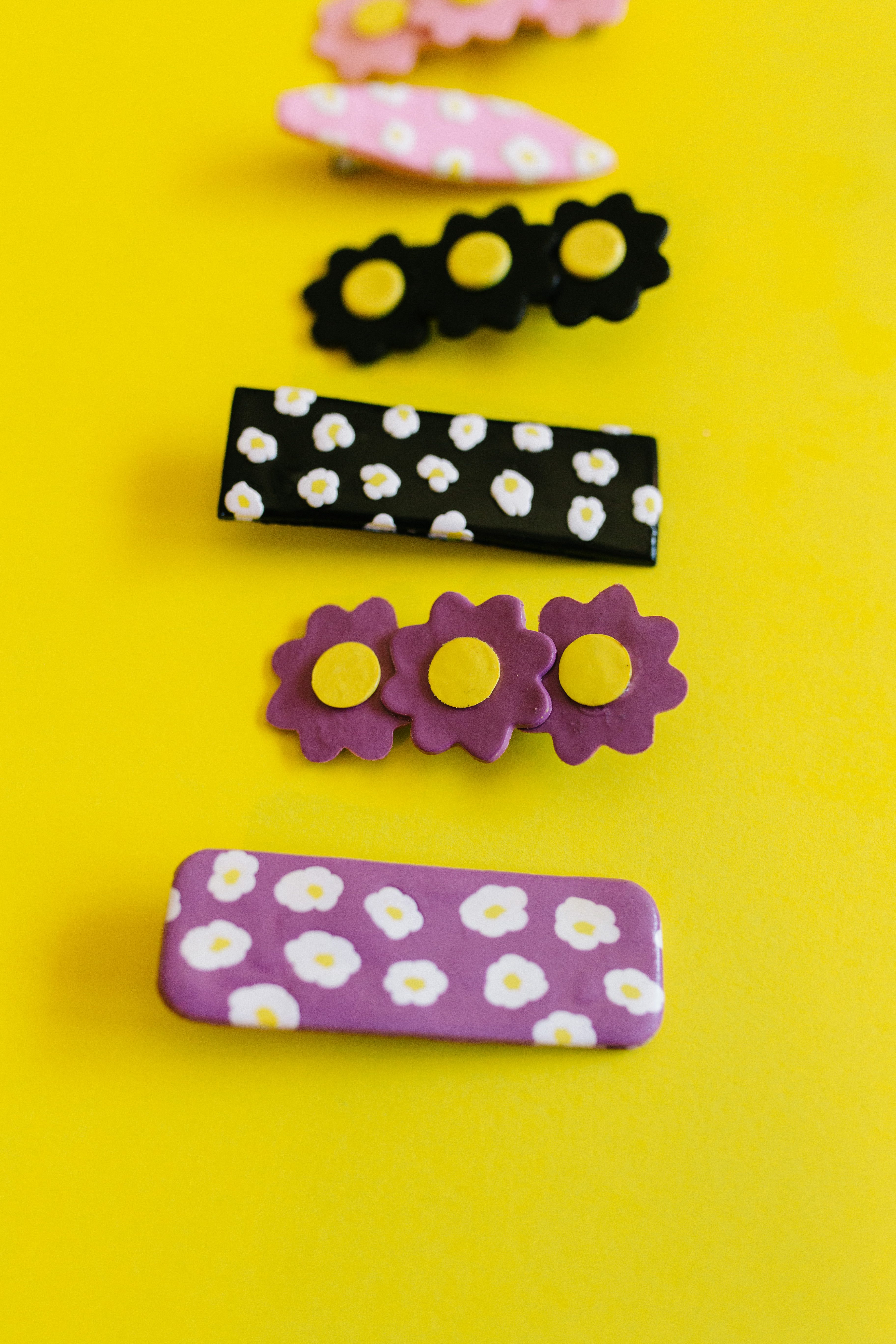 How to Make Polymer Clay Hair Accessories: Flower Barrettes + a tutorial featured by Top US Craft Blog + The Pretty Life Girls