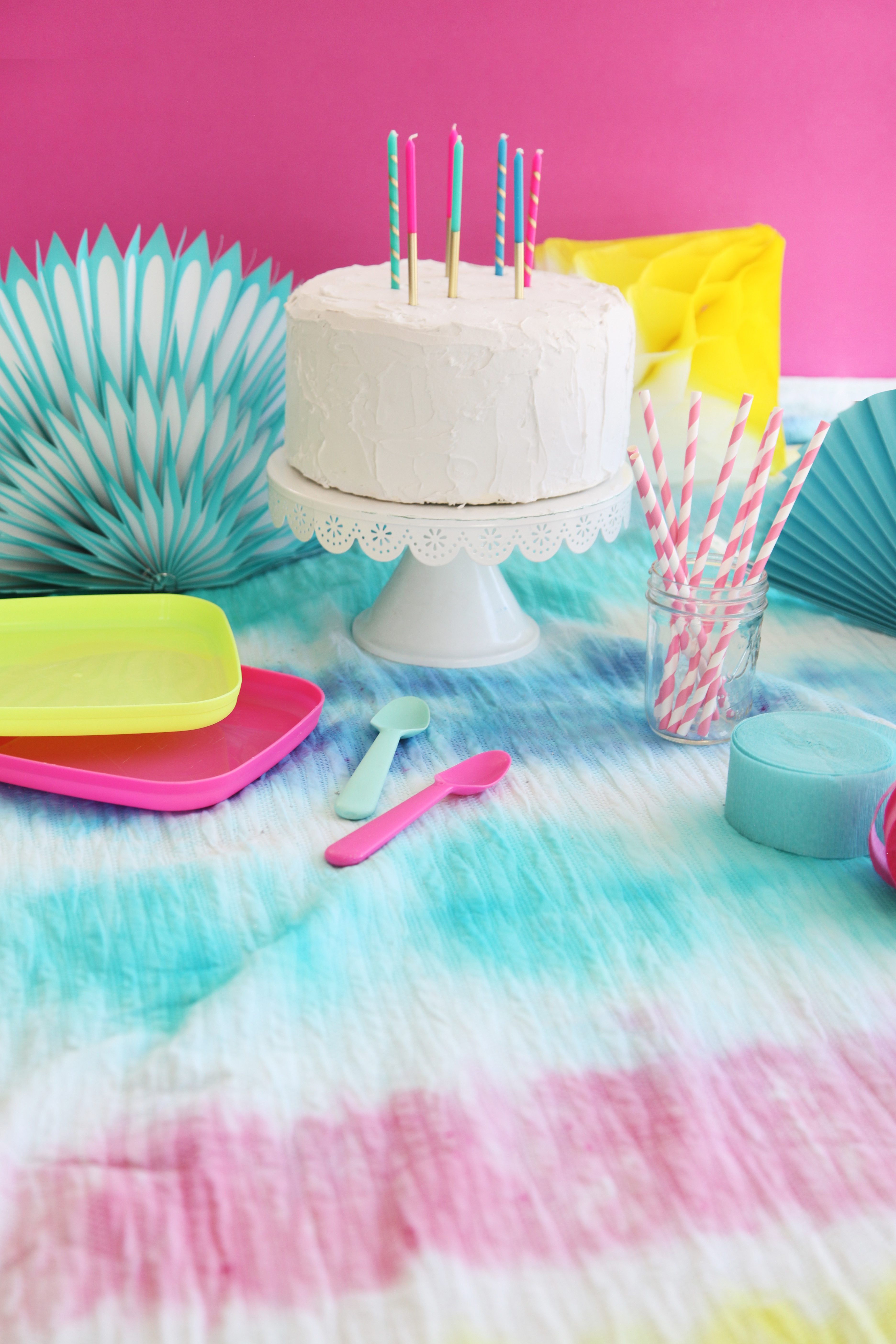 Summer Stripes: How to Make a DIY Tie Dye Tablecloth + a tutorial featured by Top US Craft Blog + The Pretty Life Girls