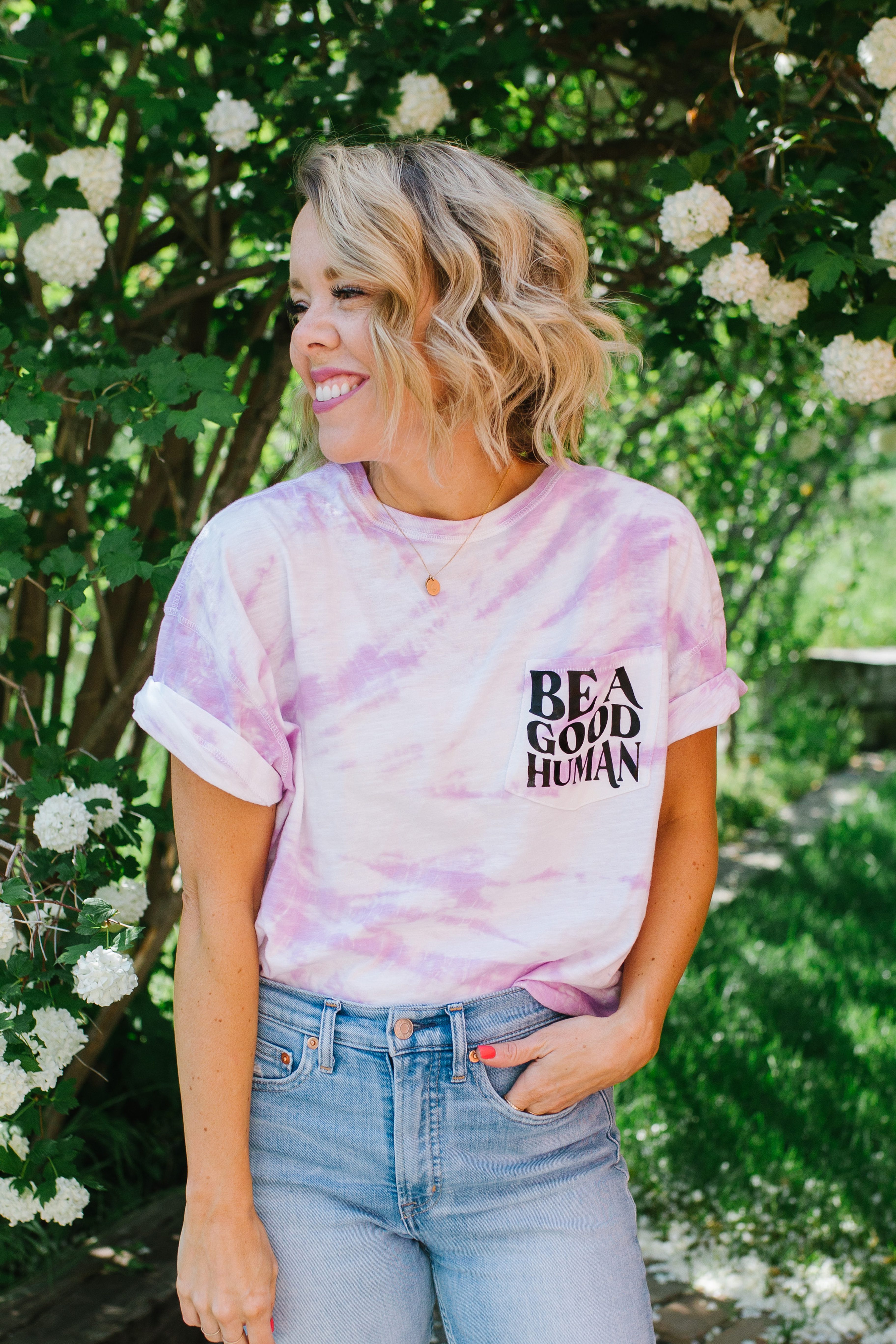 How to Make a Purple Pastel Tie Dye Tee with HTV Graphic + a tutorial featured by Top US Craft Blog + The Pretty Life Girls