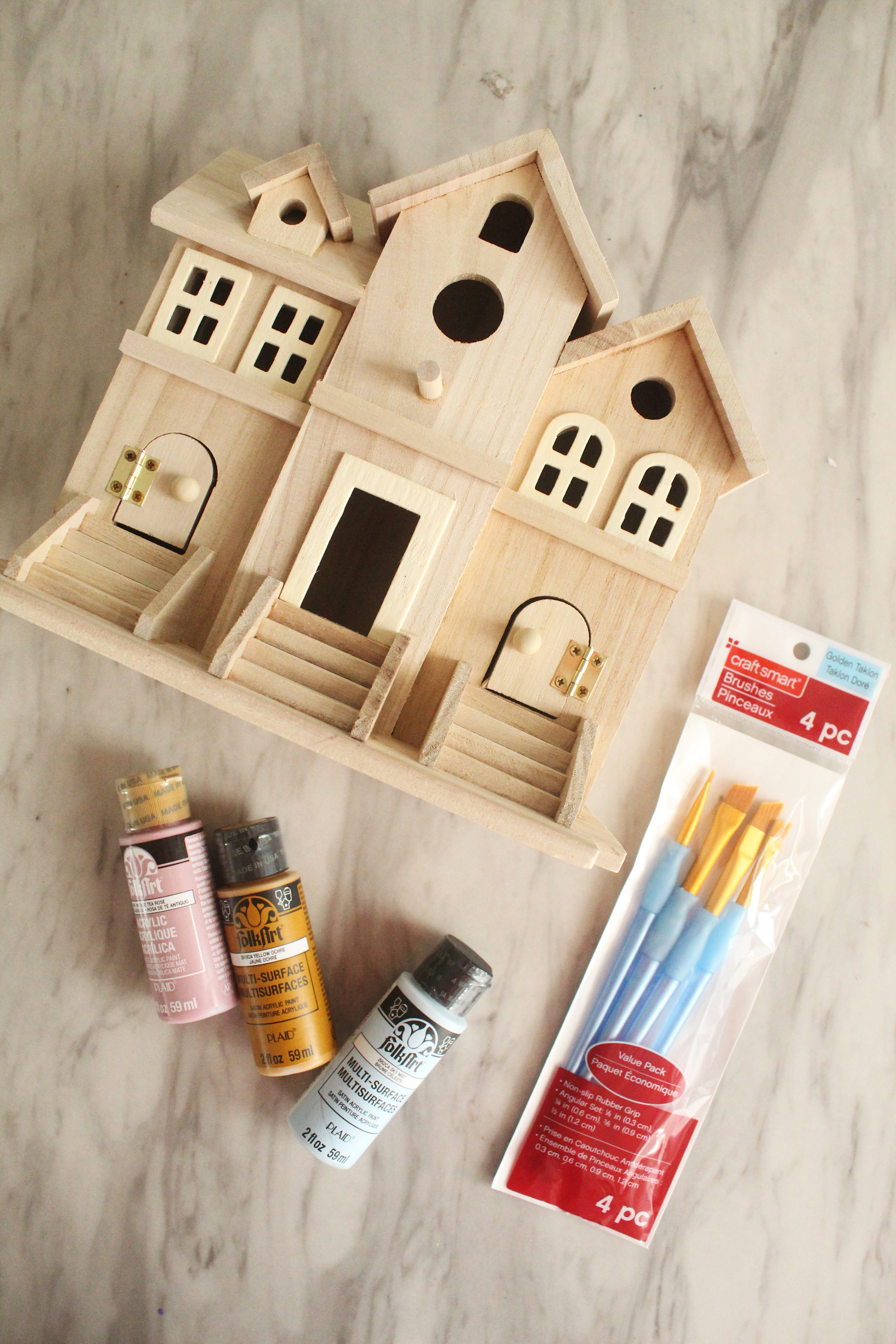 Holiday Brownstone: How to Make Your Own DIY Christmas Village + a tutorial featured by Top US Craft Blog + The Pretty Life Girls