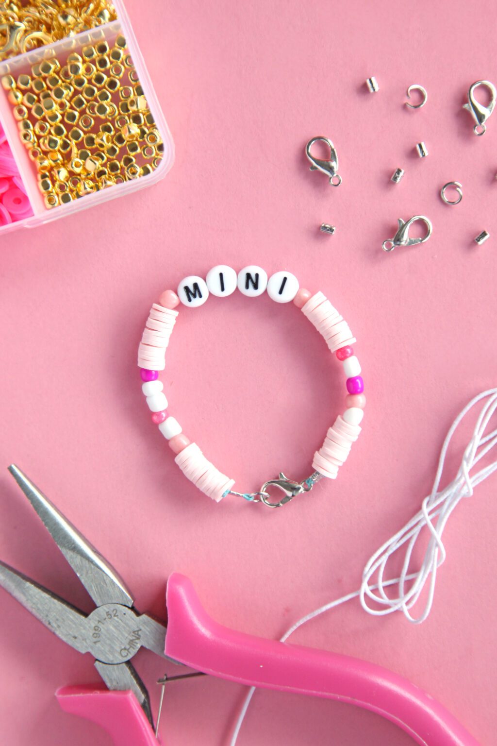 How to finish a bead bracelet | 6 easy ways | The Pretty Life Girls